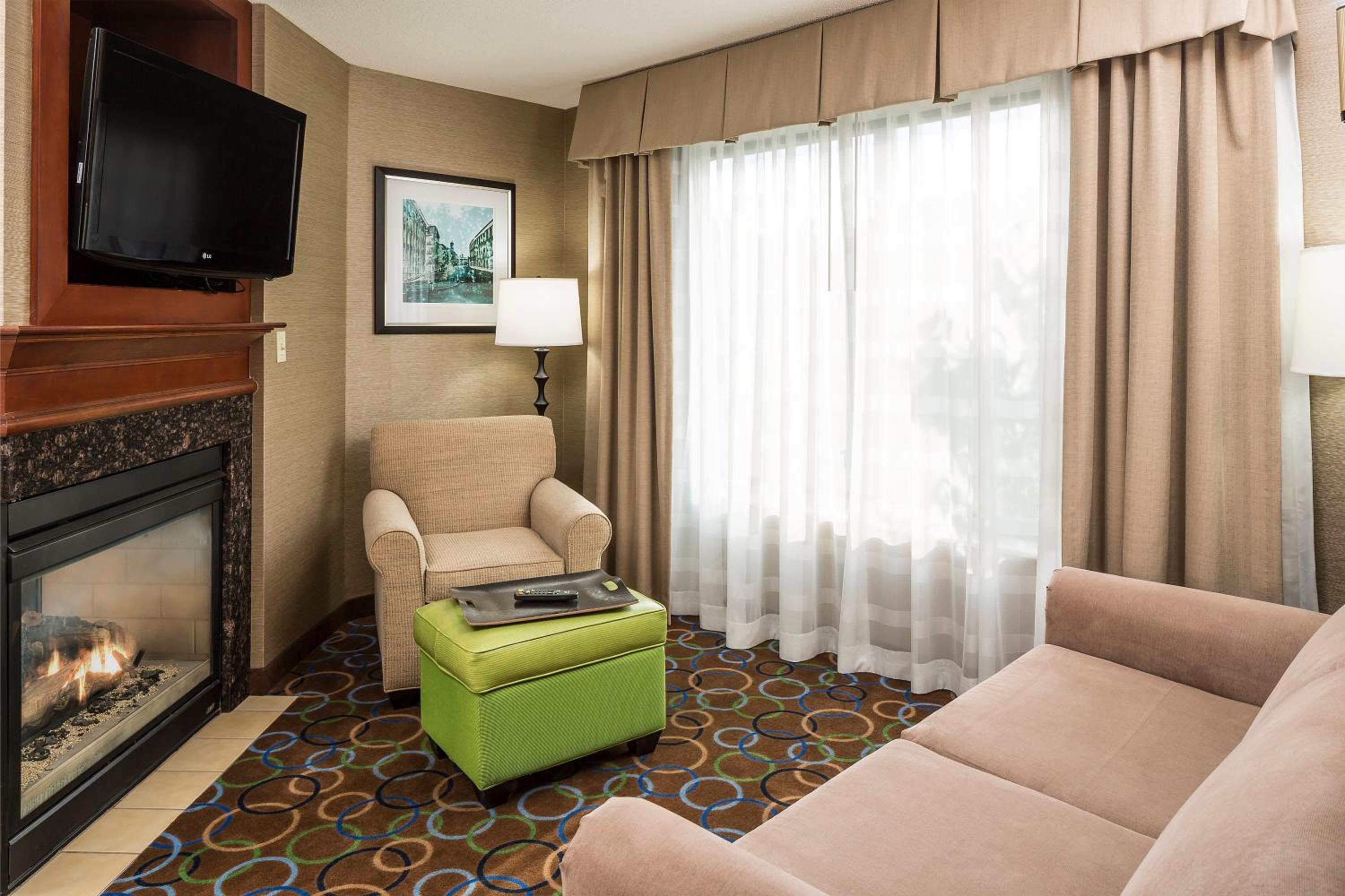 Executive King Room With Sofa Bed