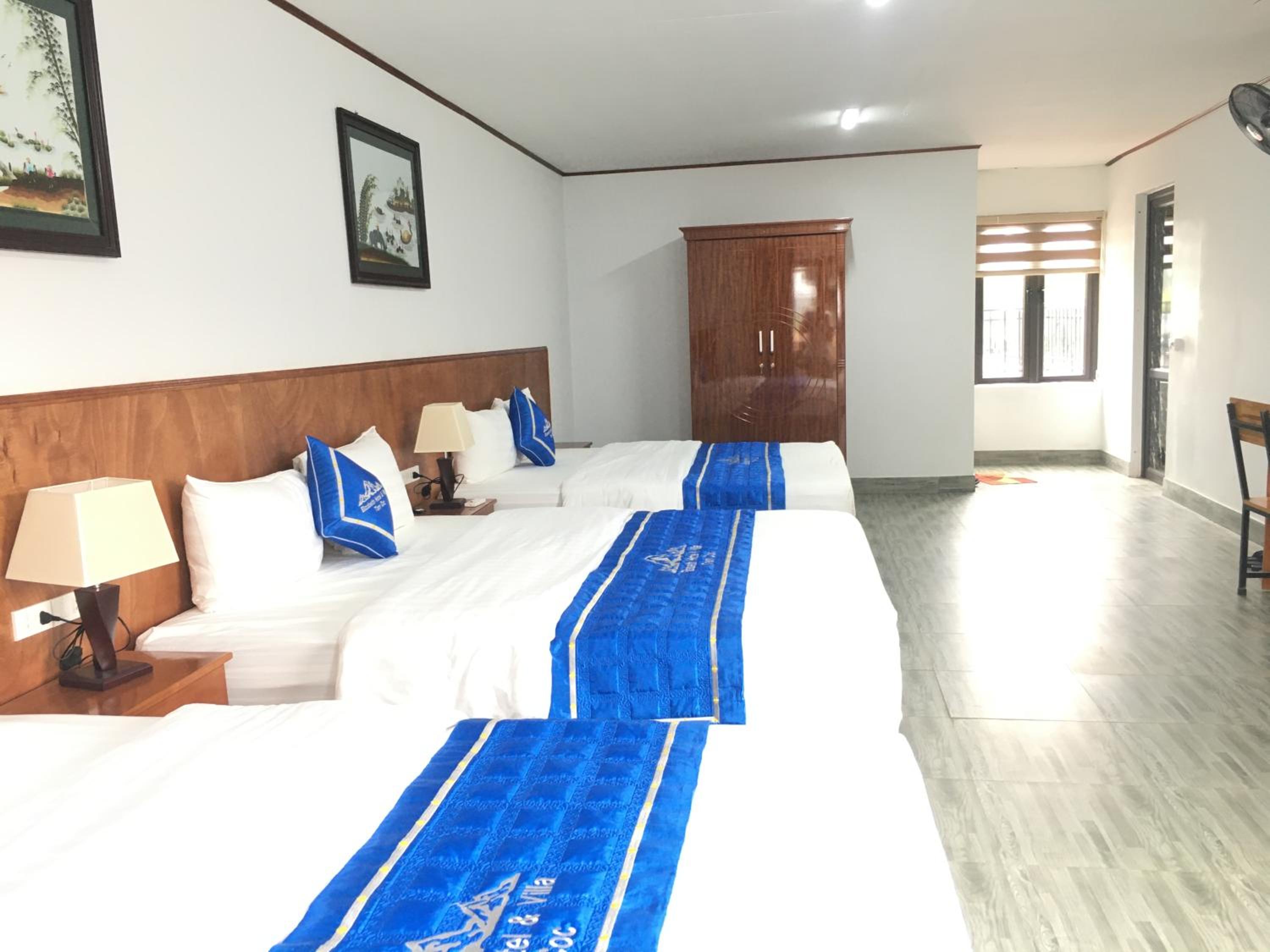 Quadruple Room with Mountain View - Photo 1