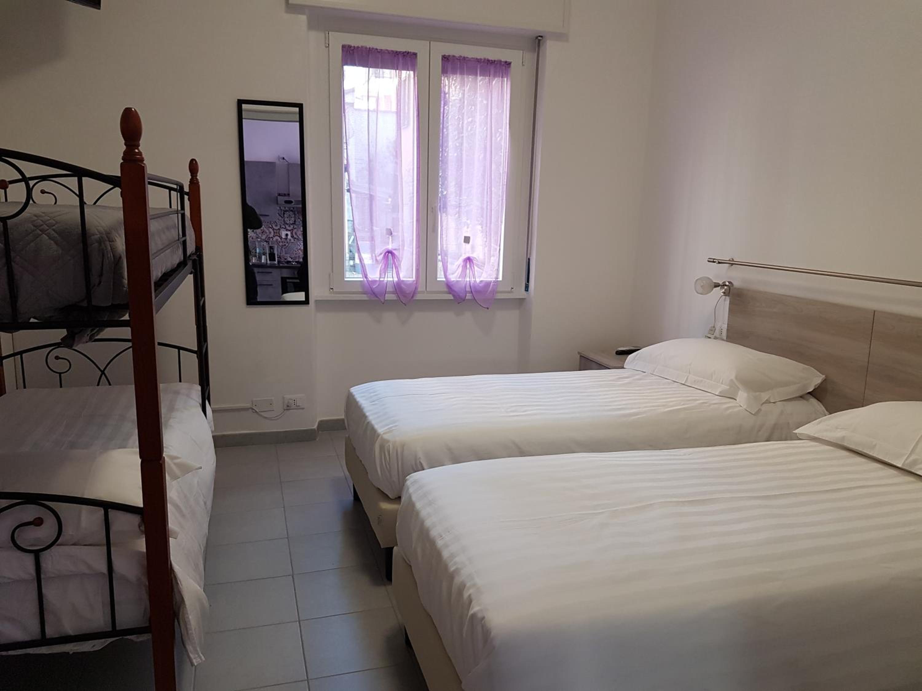 Large Double or Twin Room