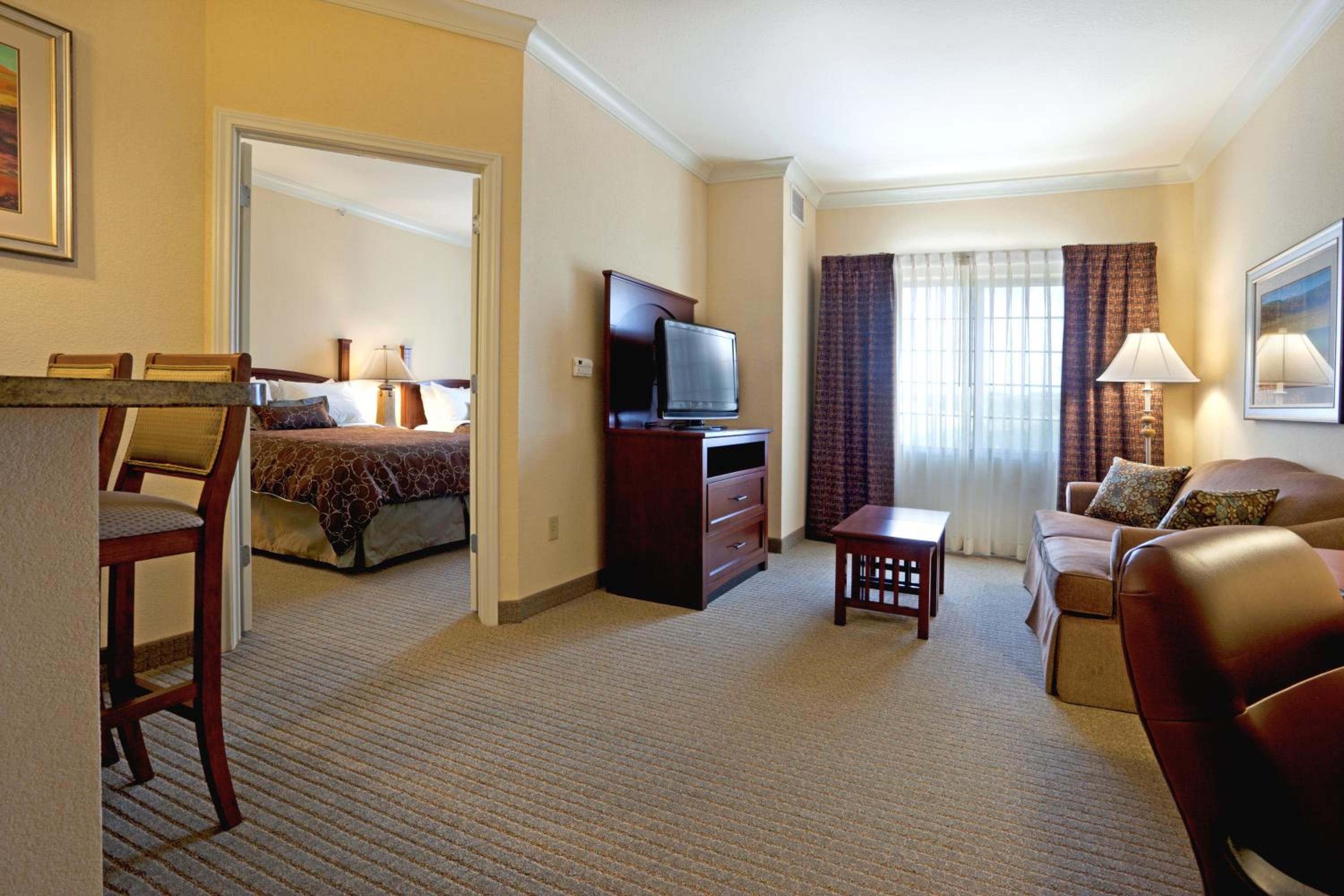 One-Bedroom Queen Suite with Two Queen Beds - Photo 1