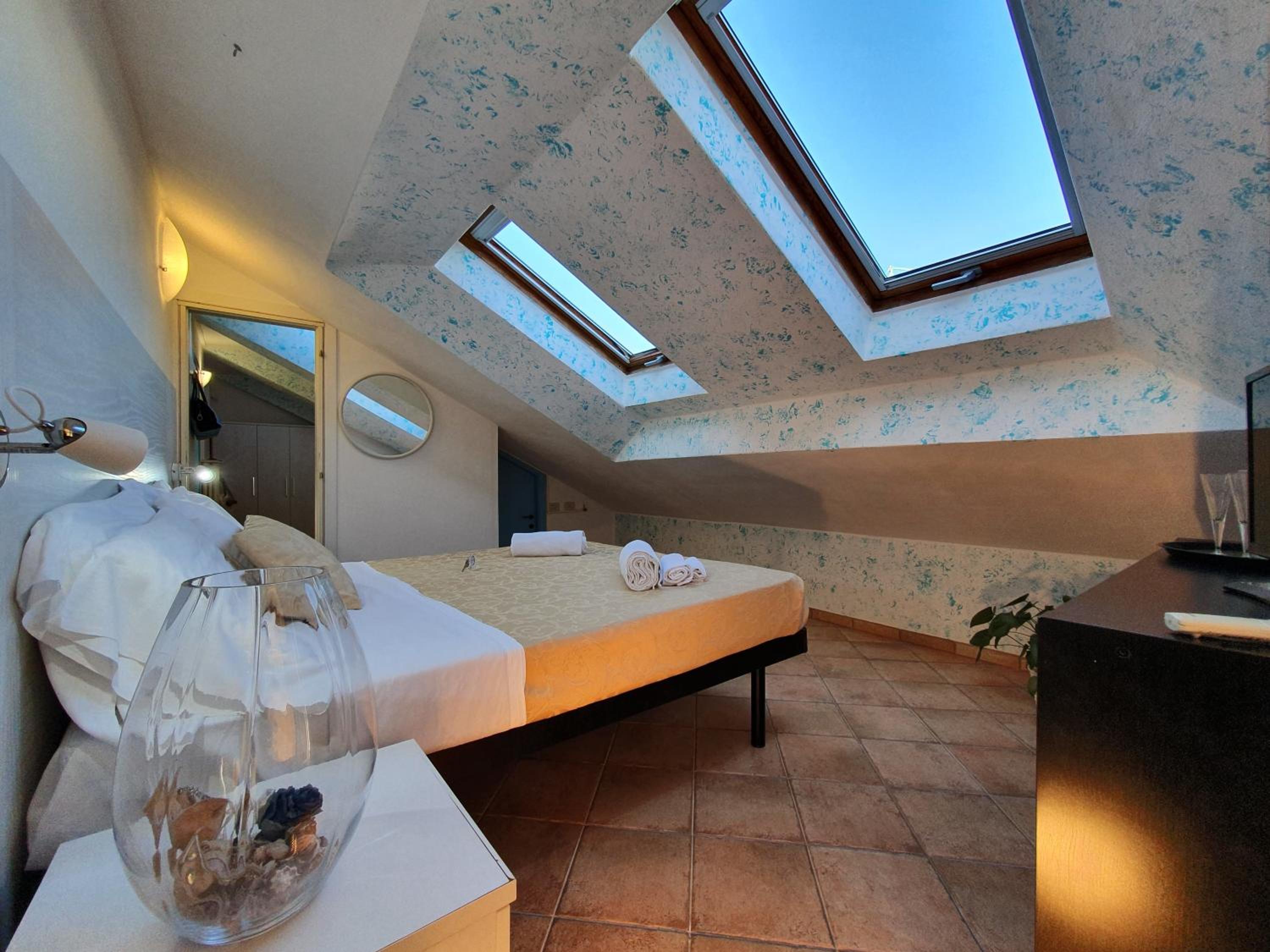 Big Connective Room with Two Balconies  photo 3
