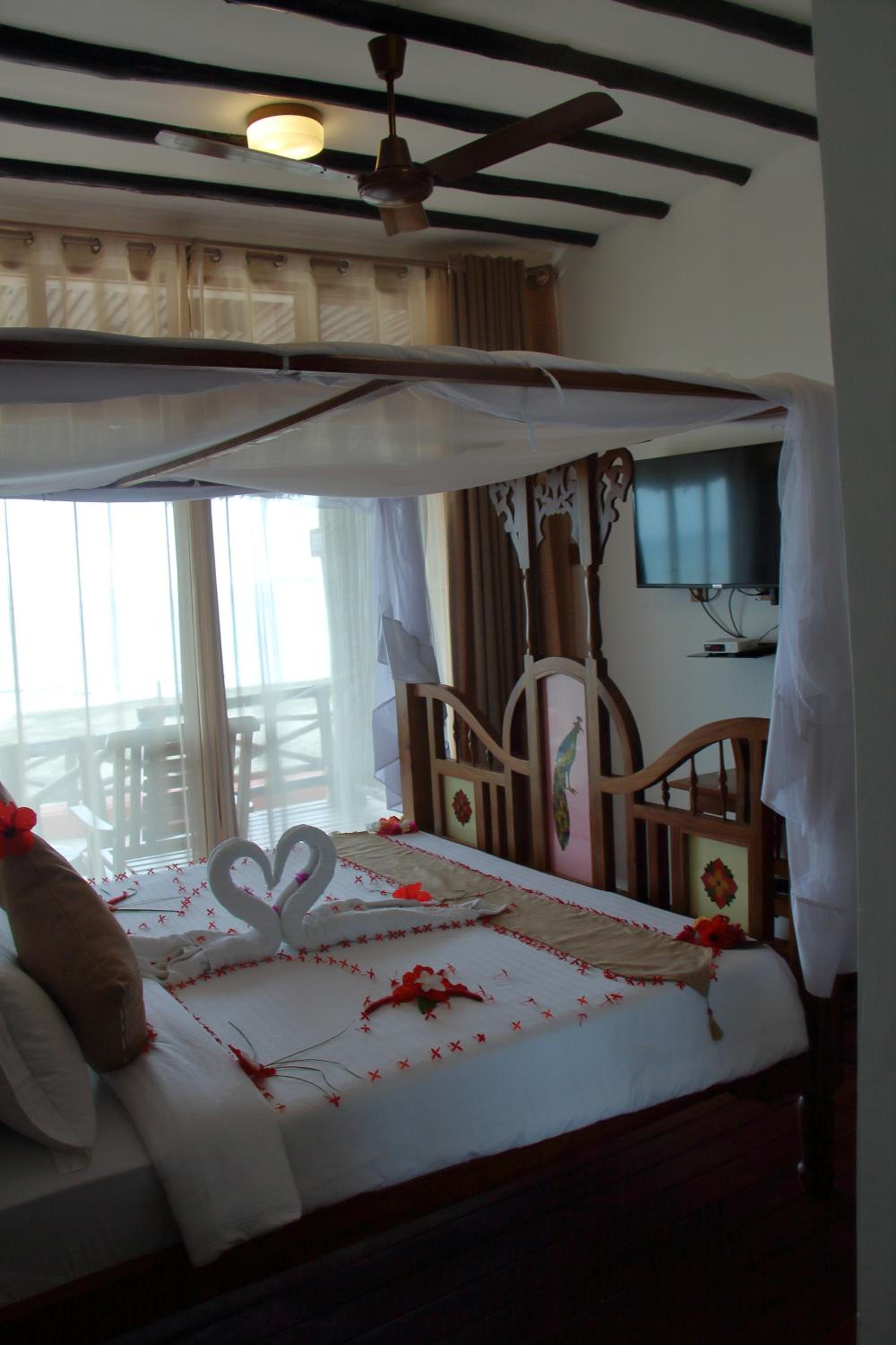 King Room with Sea View - Photo 5