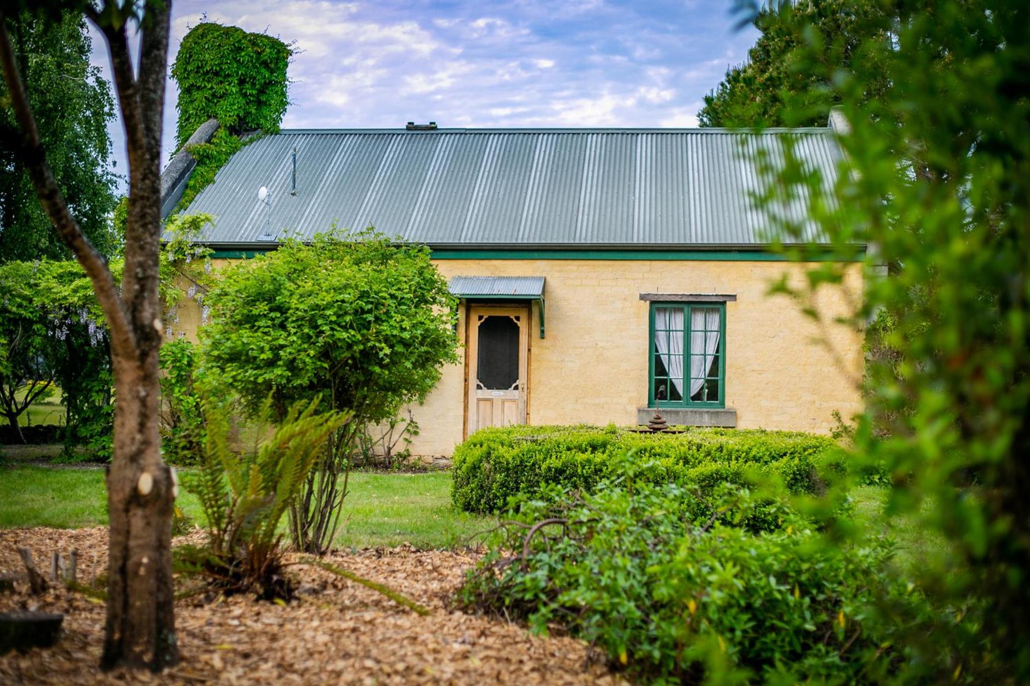 Hobbit Cottage photo 2