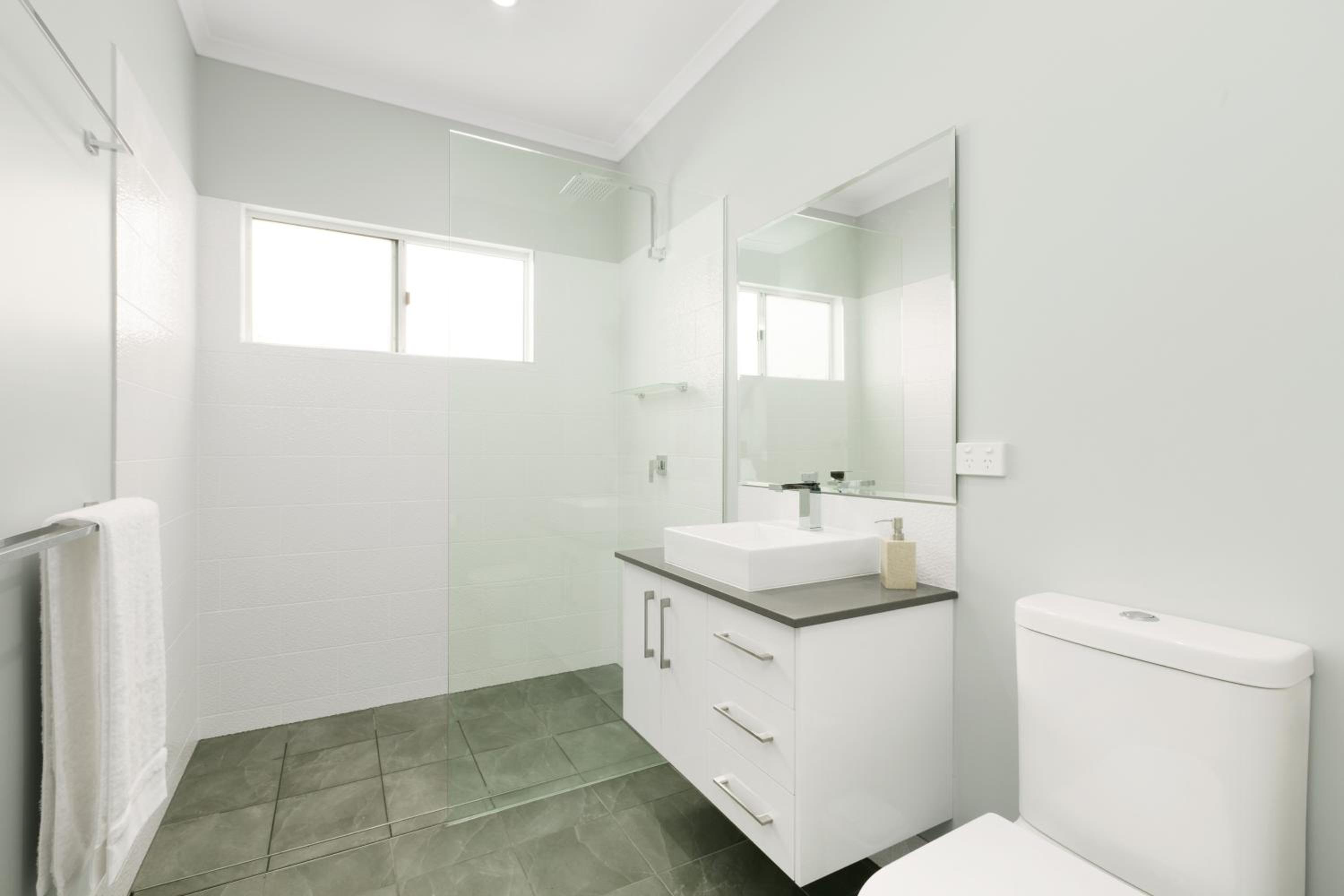 Queen Room with Shared Bathroom