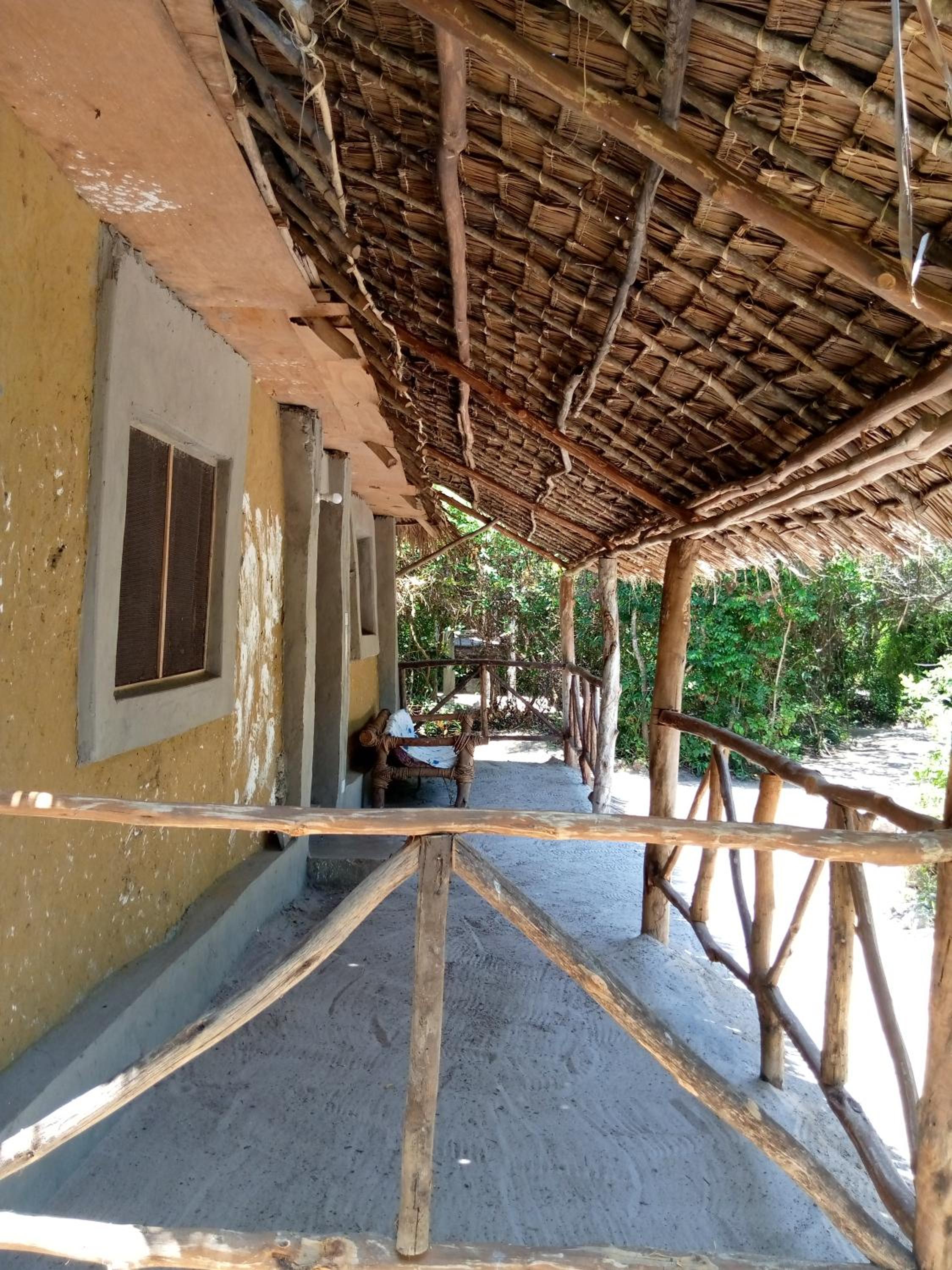 Bungalow with Garden View - Photo 10