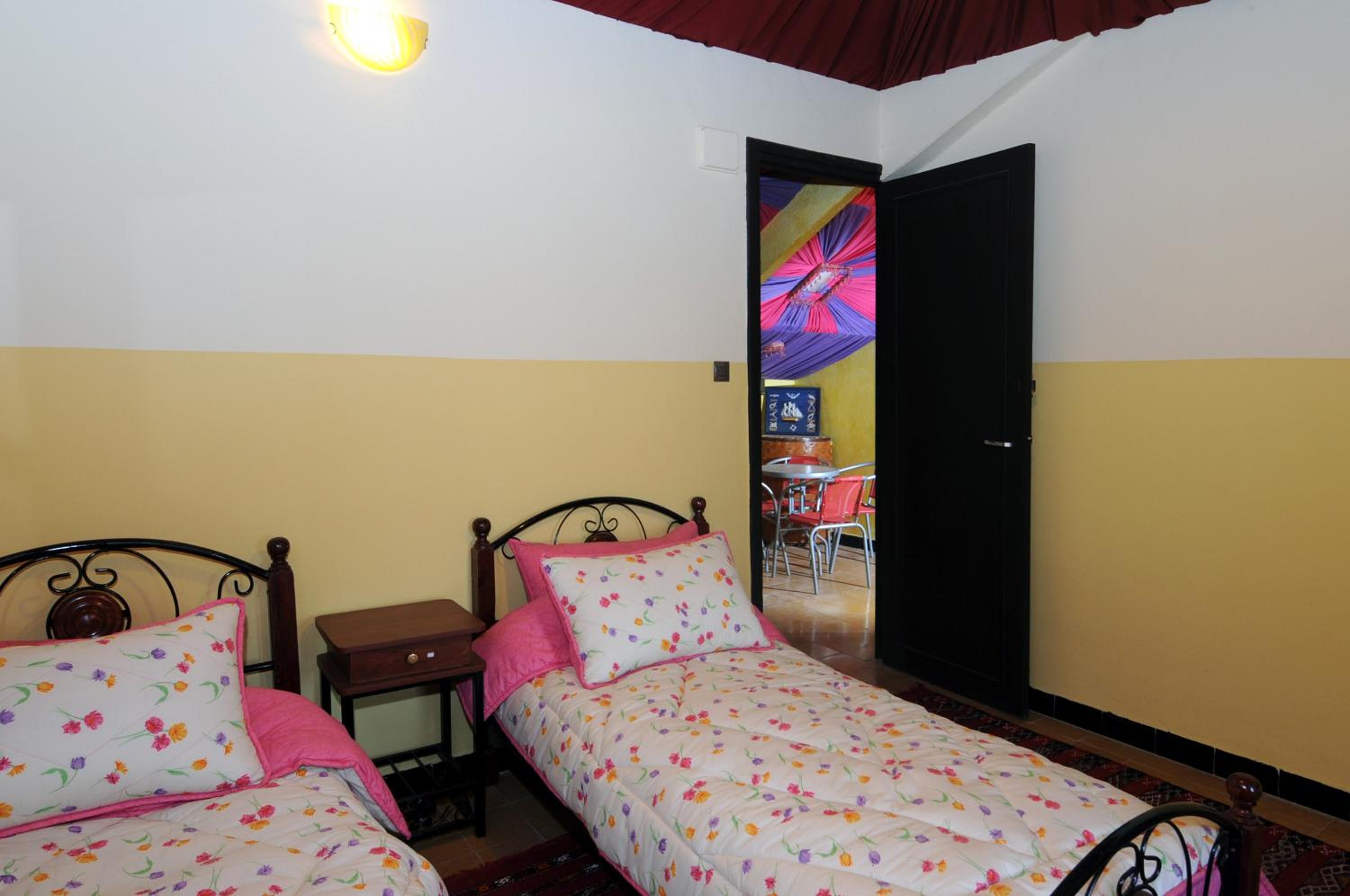 Twin Room with Mountain View - Photo 6