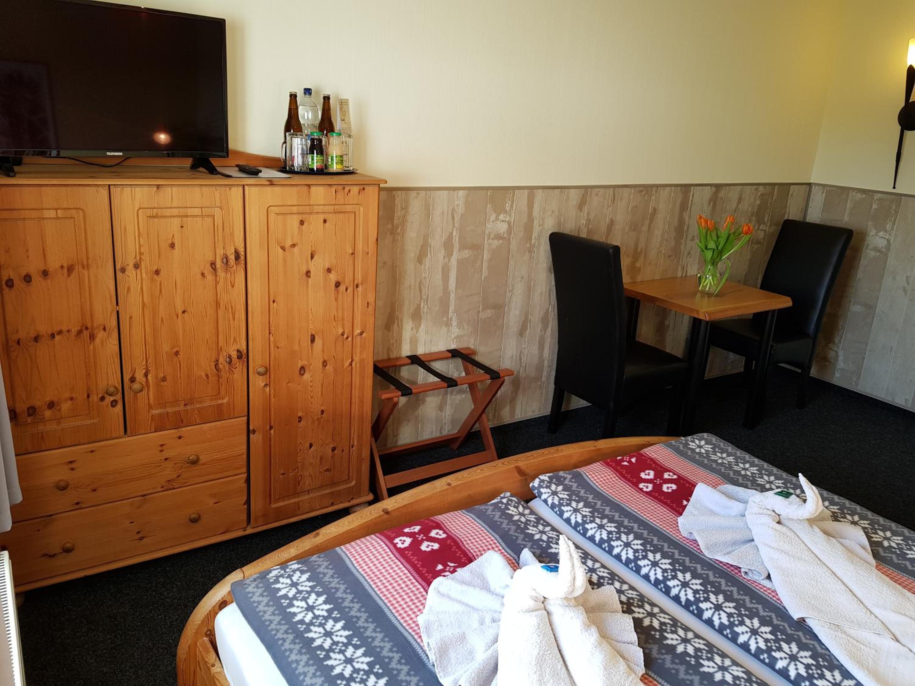 Standard Double Room - Photo 5