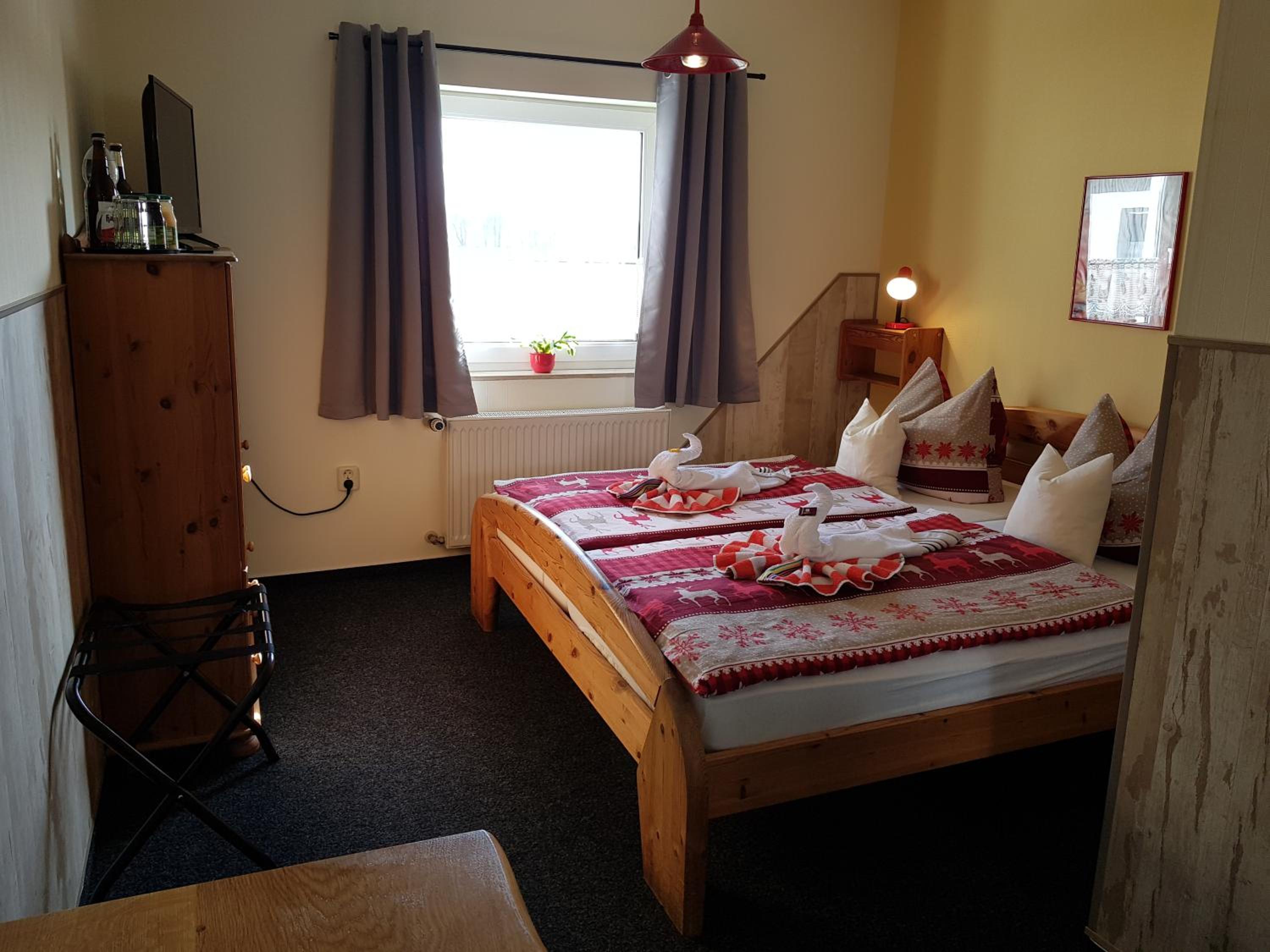 Standard Double Room - Photo 3