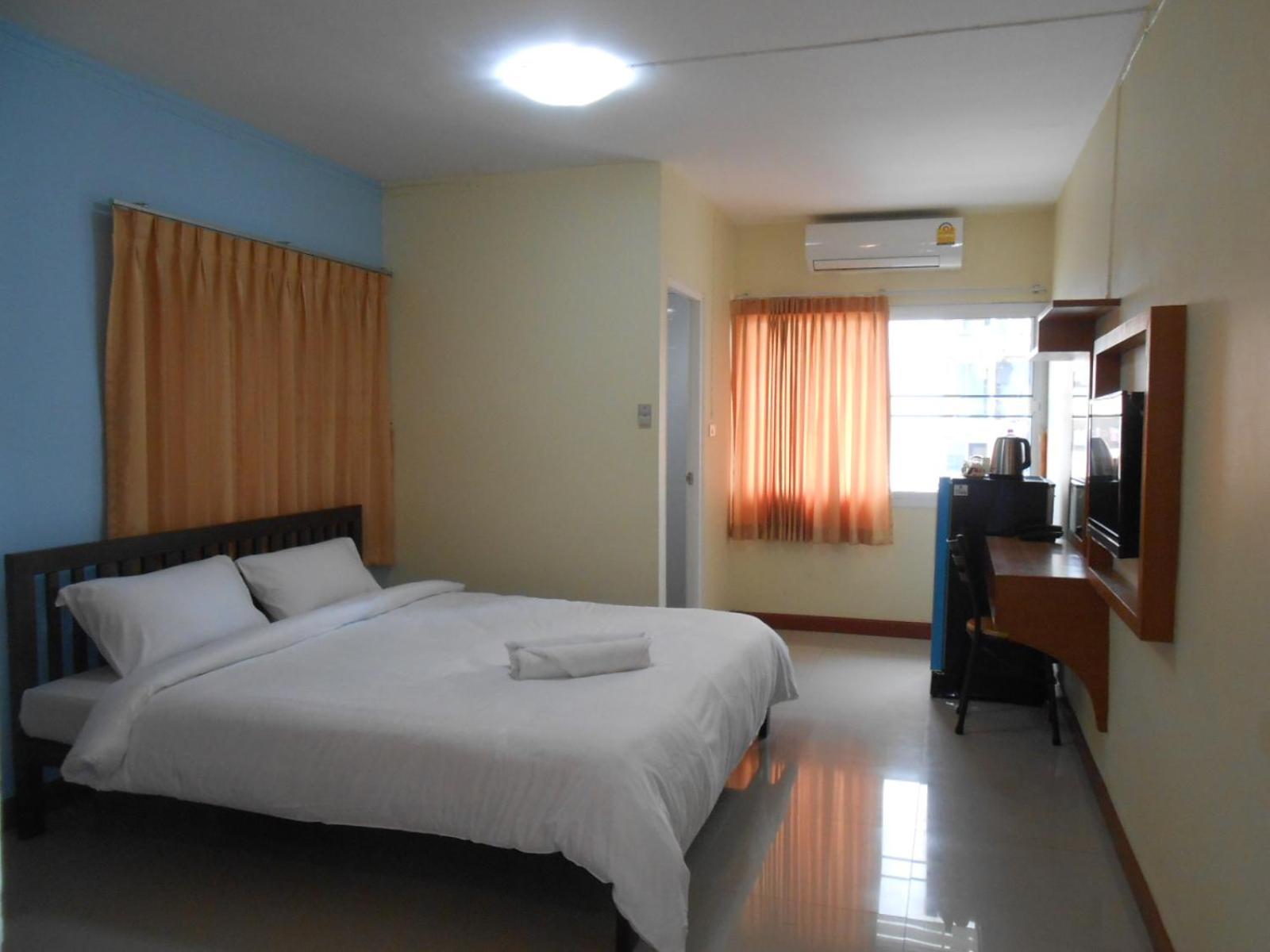 Standard Double Room - Photo 7