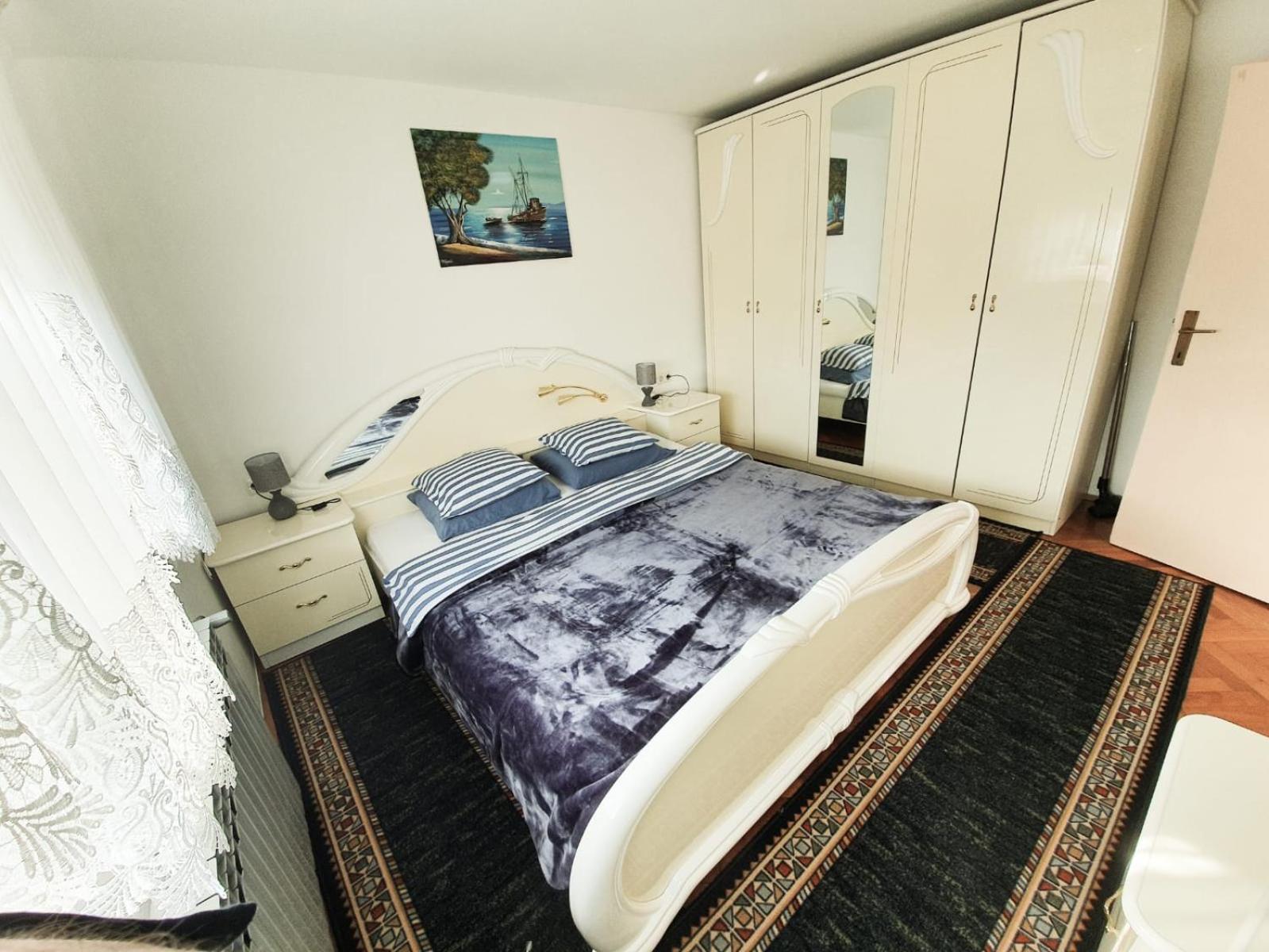 Deluxe Apartment - Photo 1