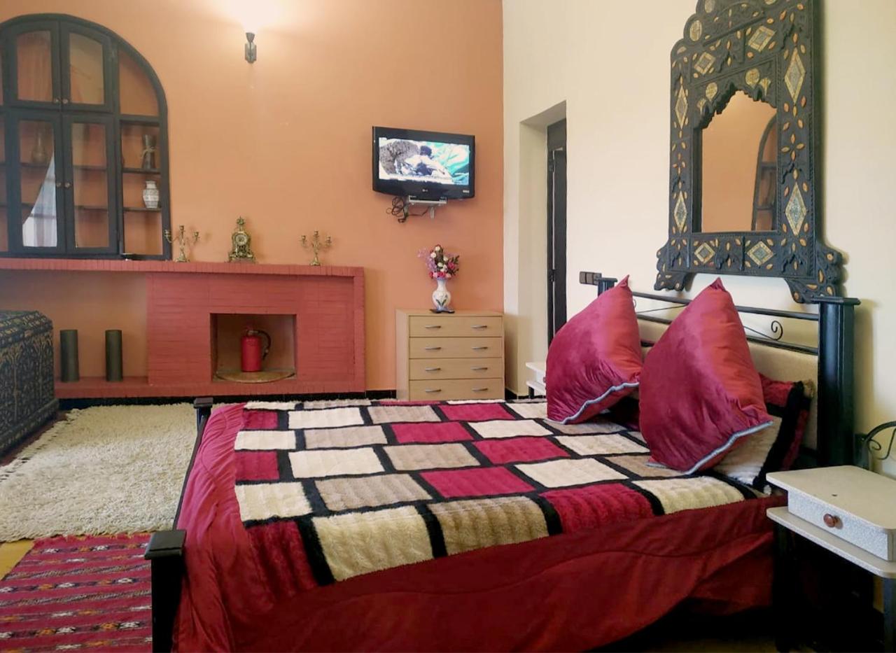 Double Room with Terrace - Photo 2