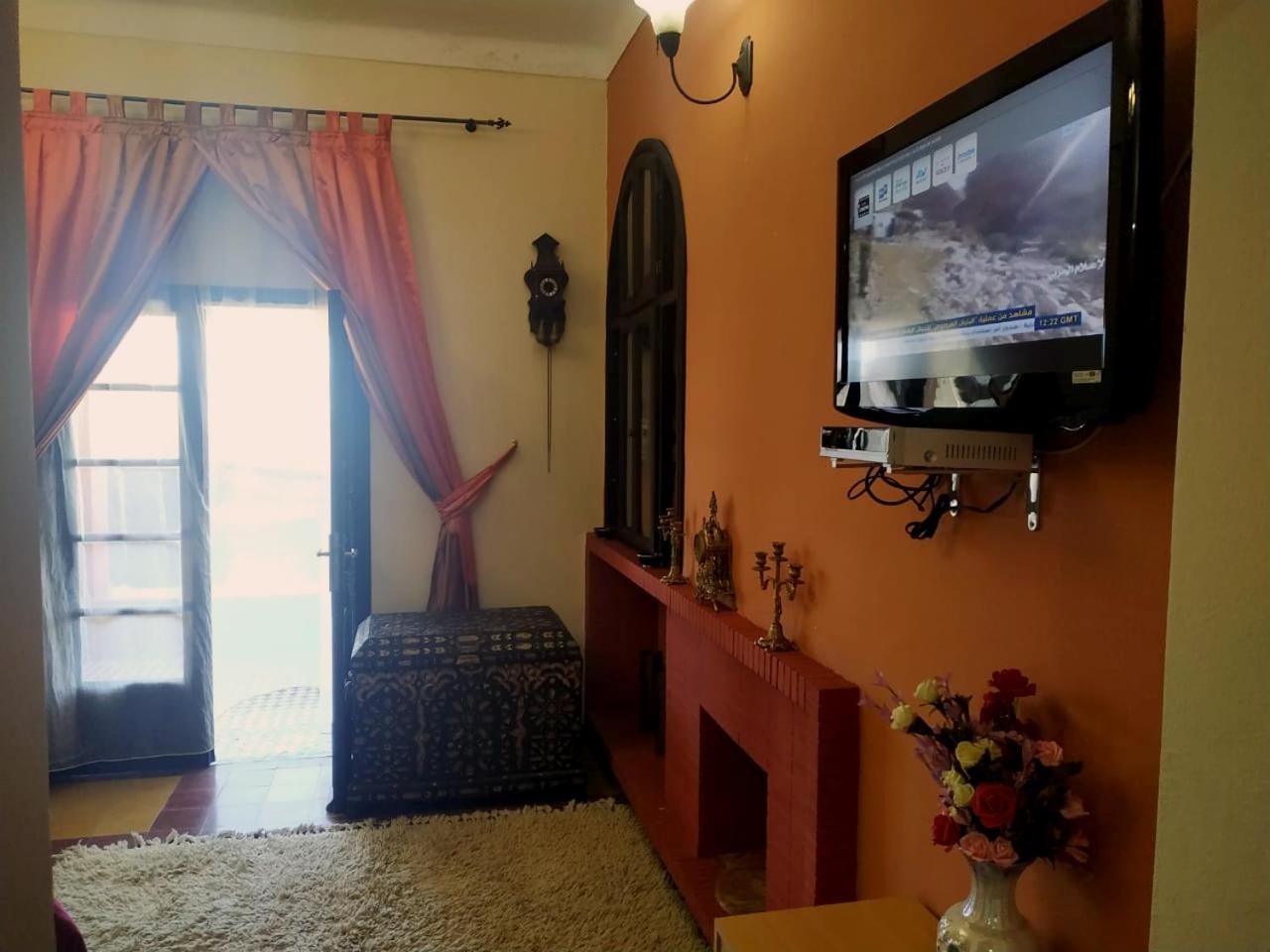 Double Room with Terrace - Photo 3