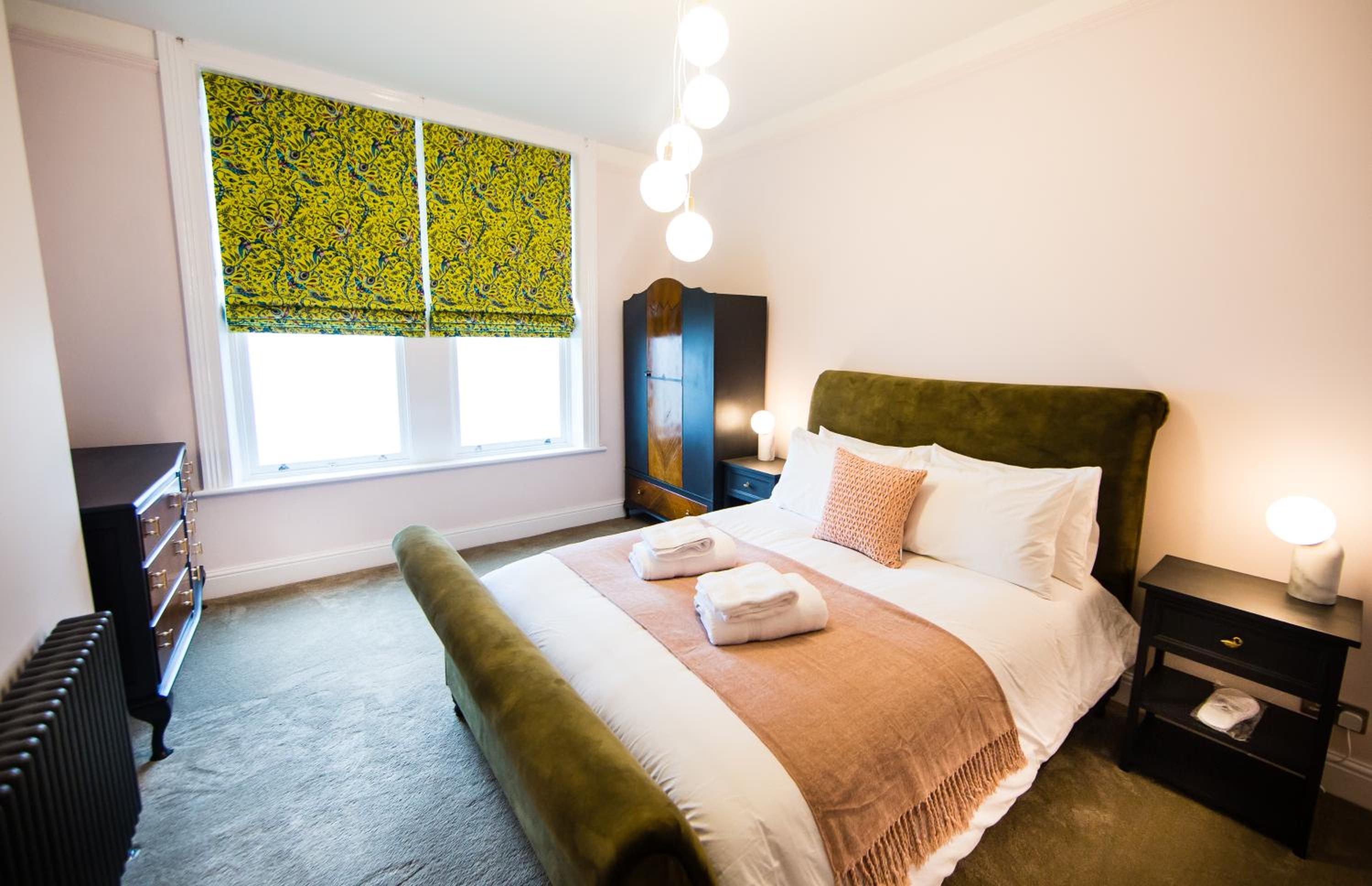 Four-Bedroom Apartment - Photo 16