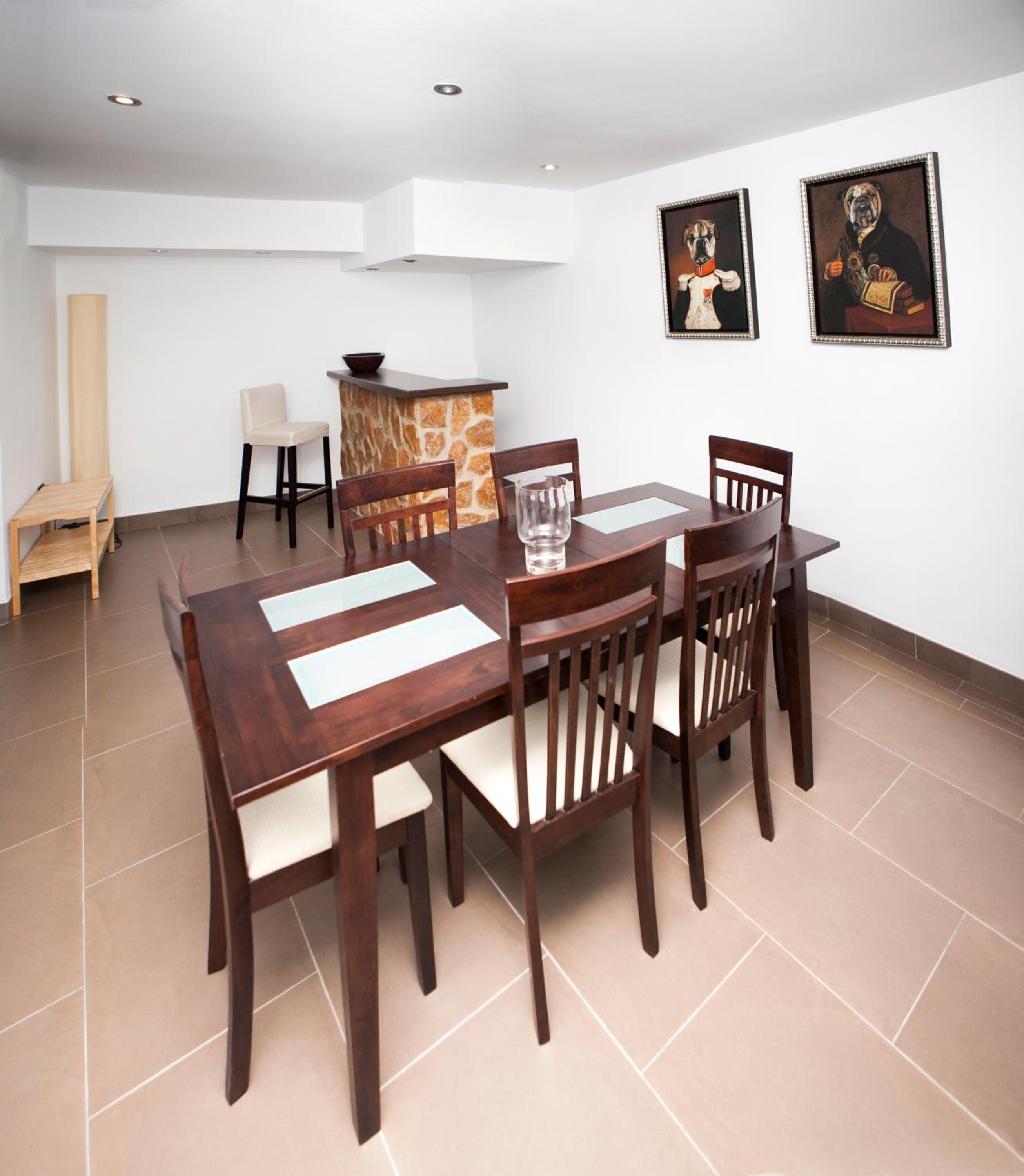 Four-Bedroom House photo 2