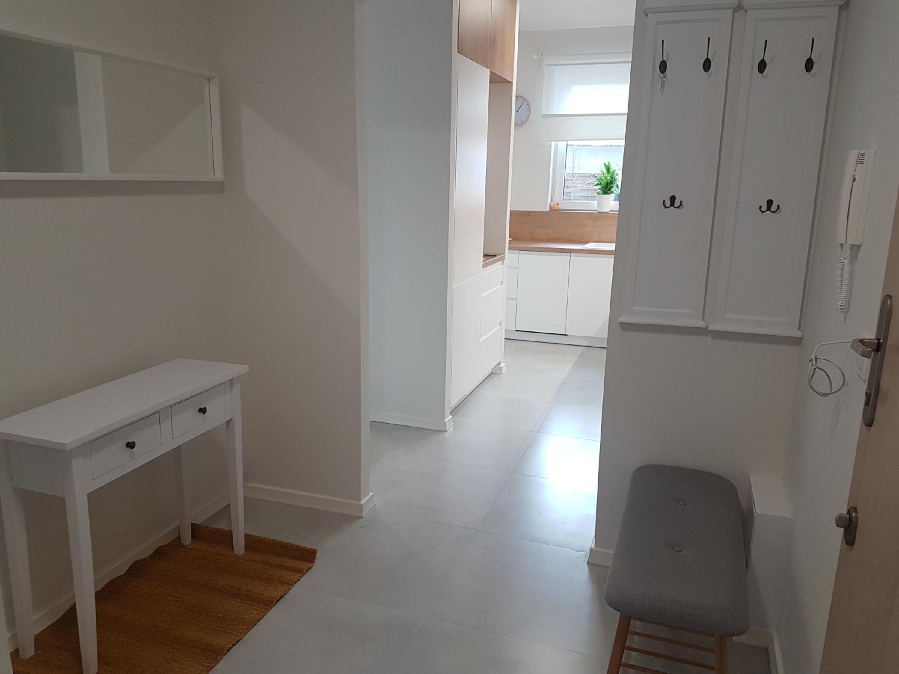 One-Bedroom Apartment - Photo 6