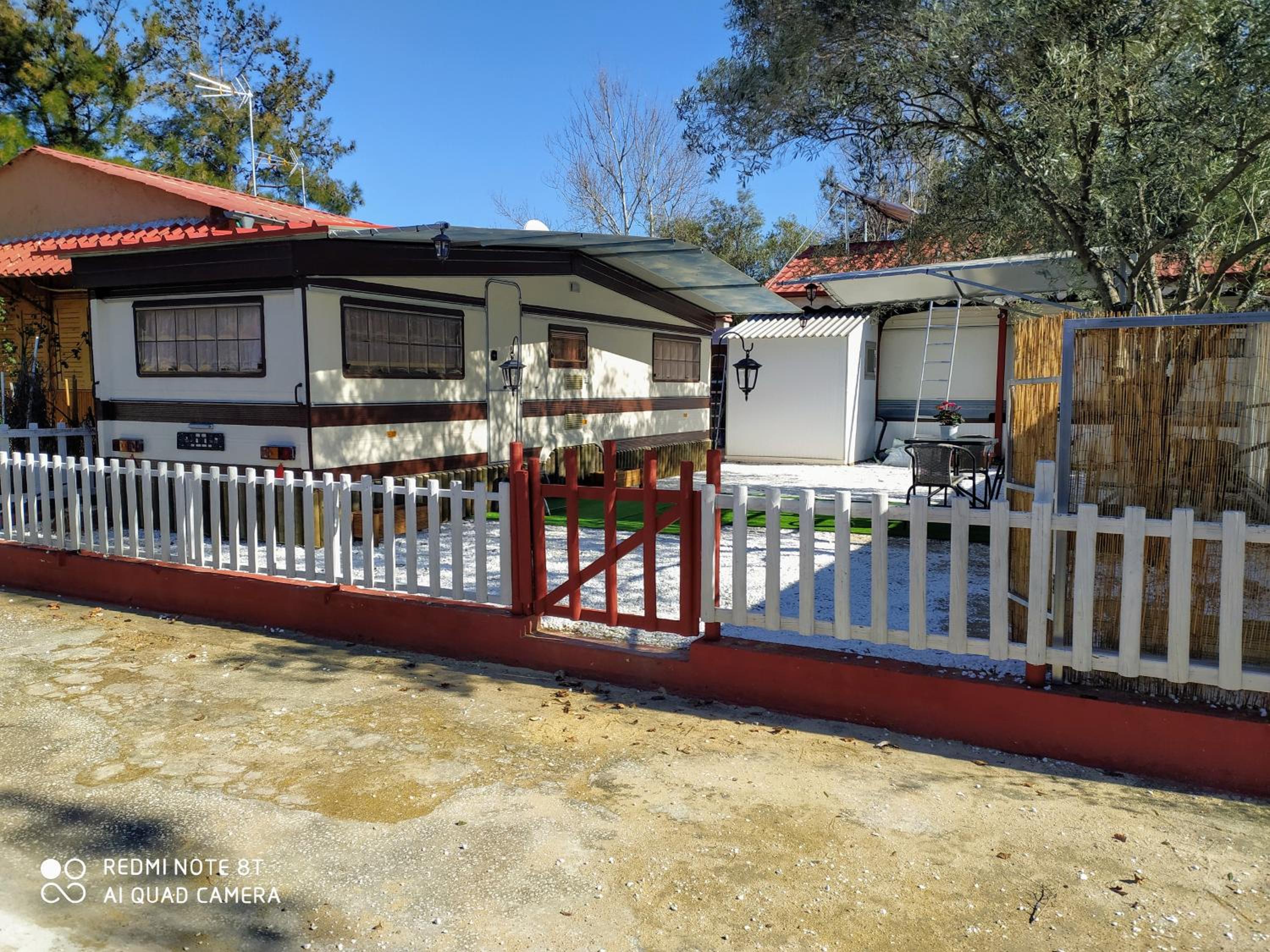 Mobile Home - Photo 2