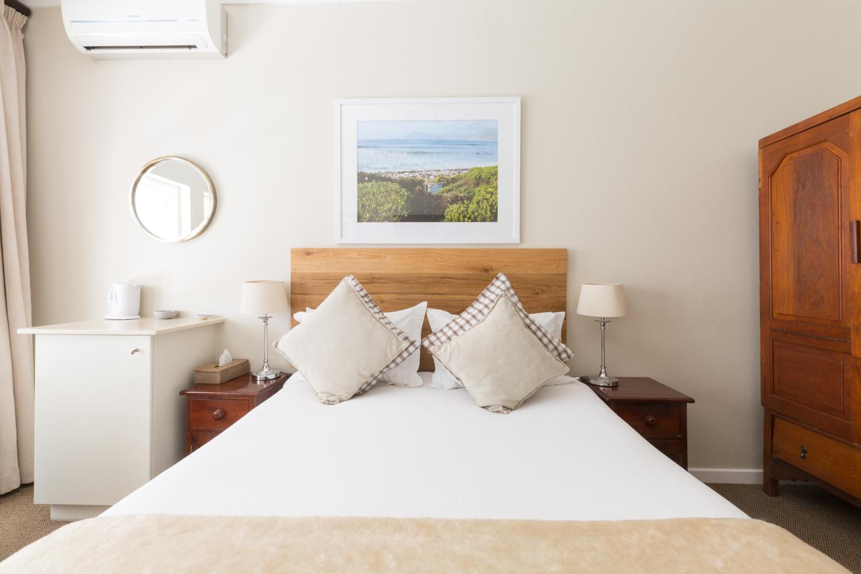 Deluxe Double Room with Shower