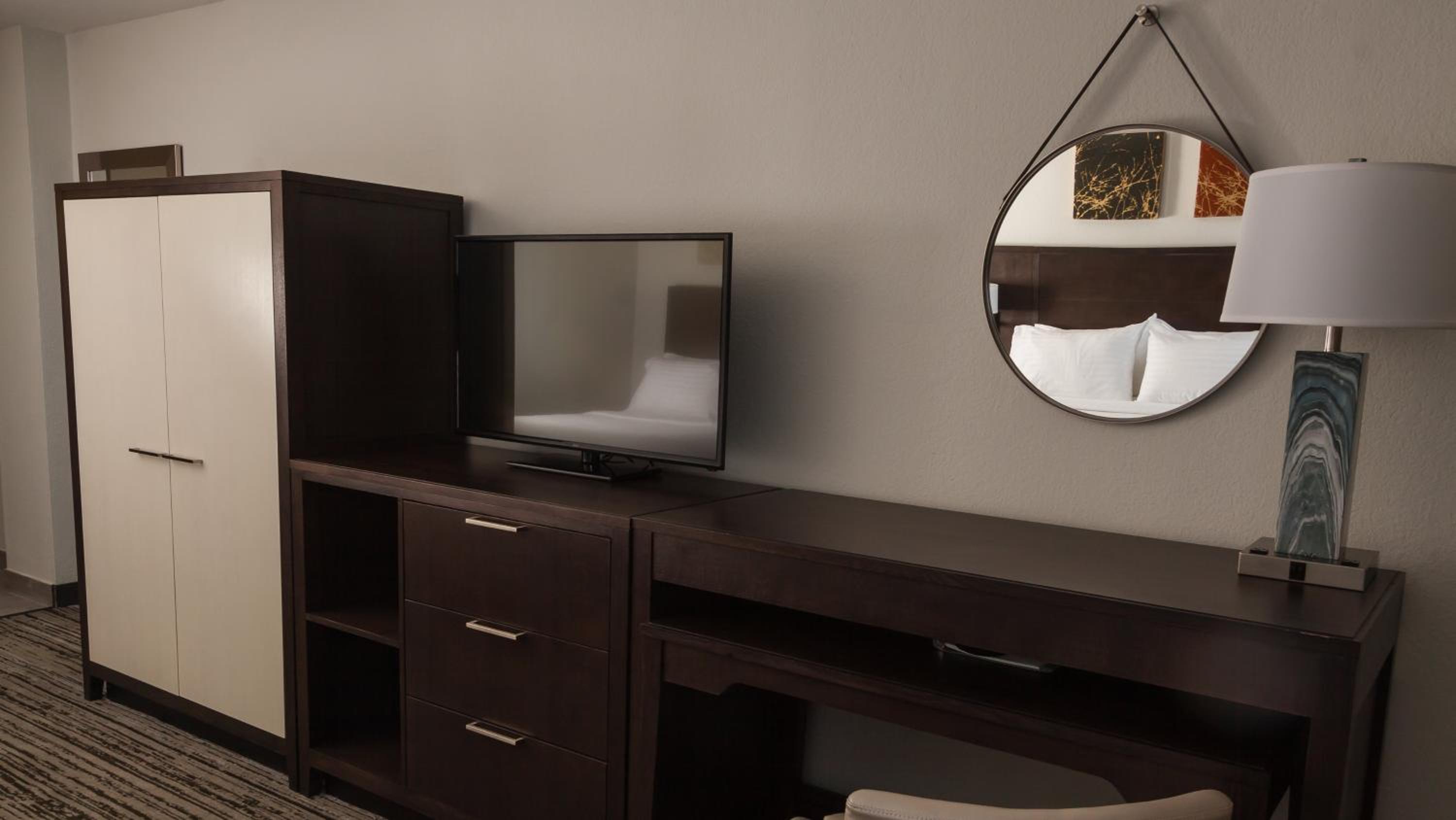 Standard King Room - Photo 1