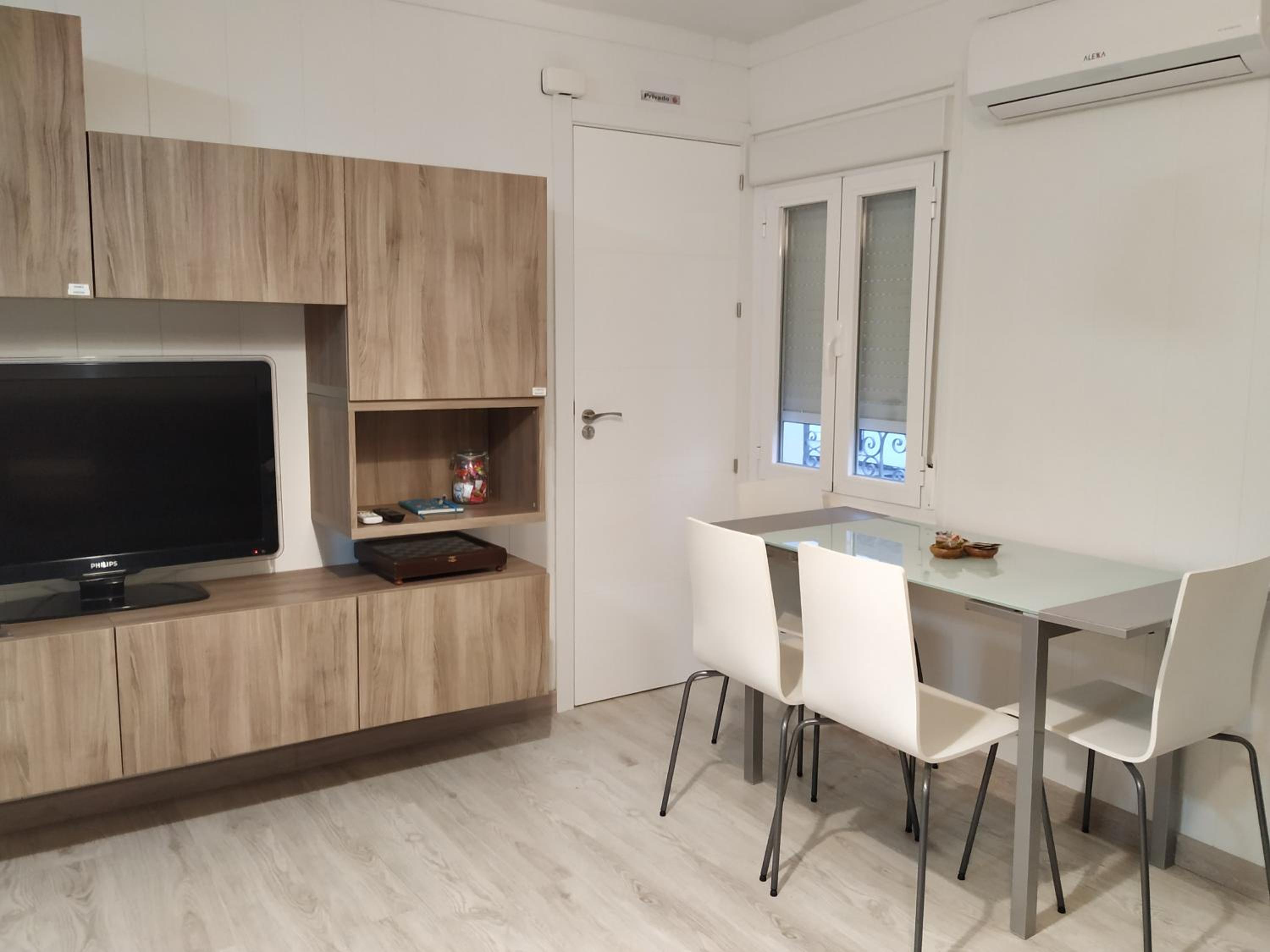 Two-Bedroom Apartment - Photo 7