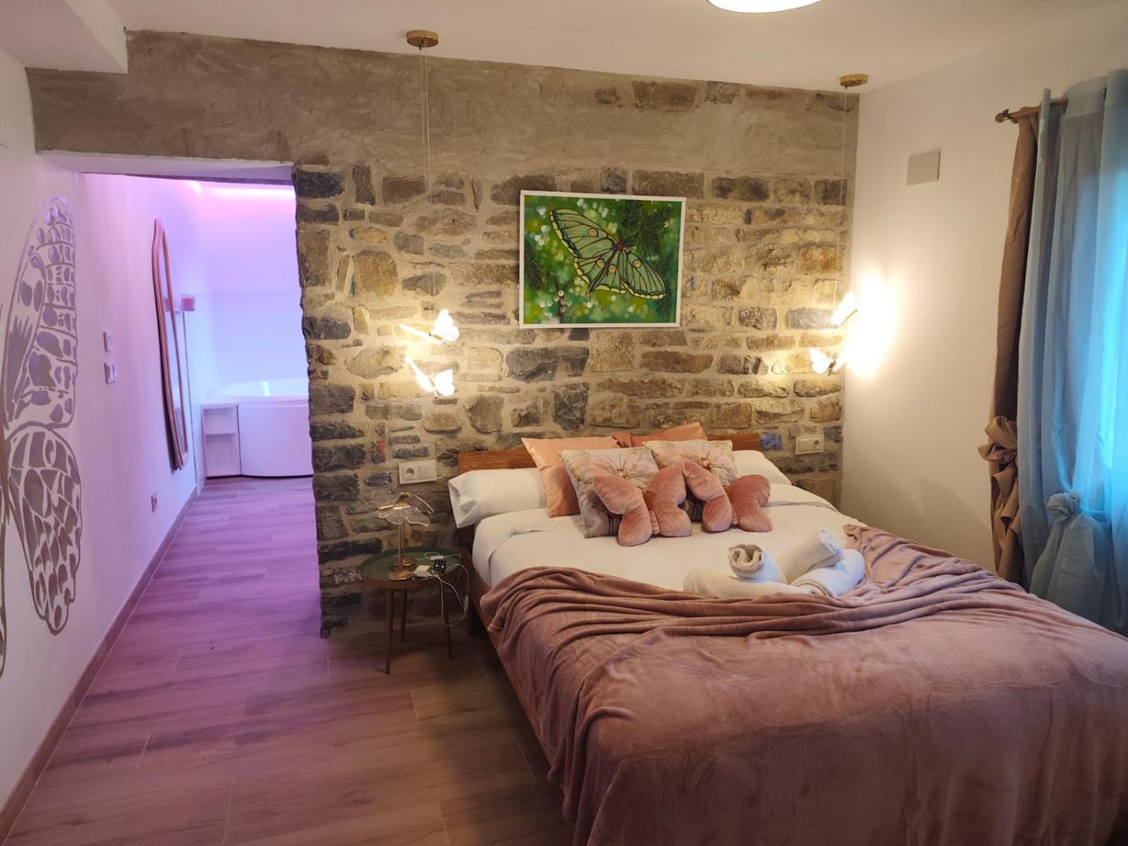 Apartment - Split Level