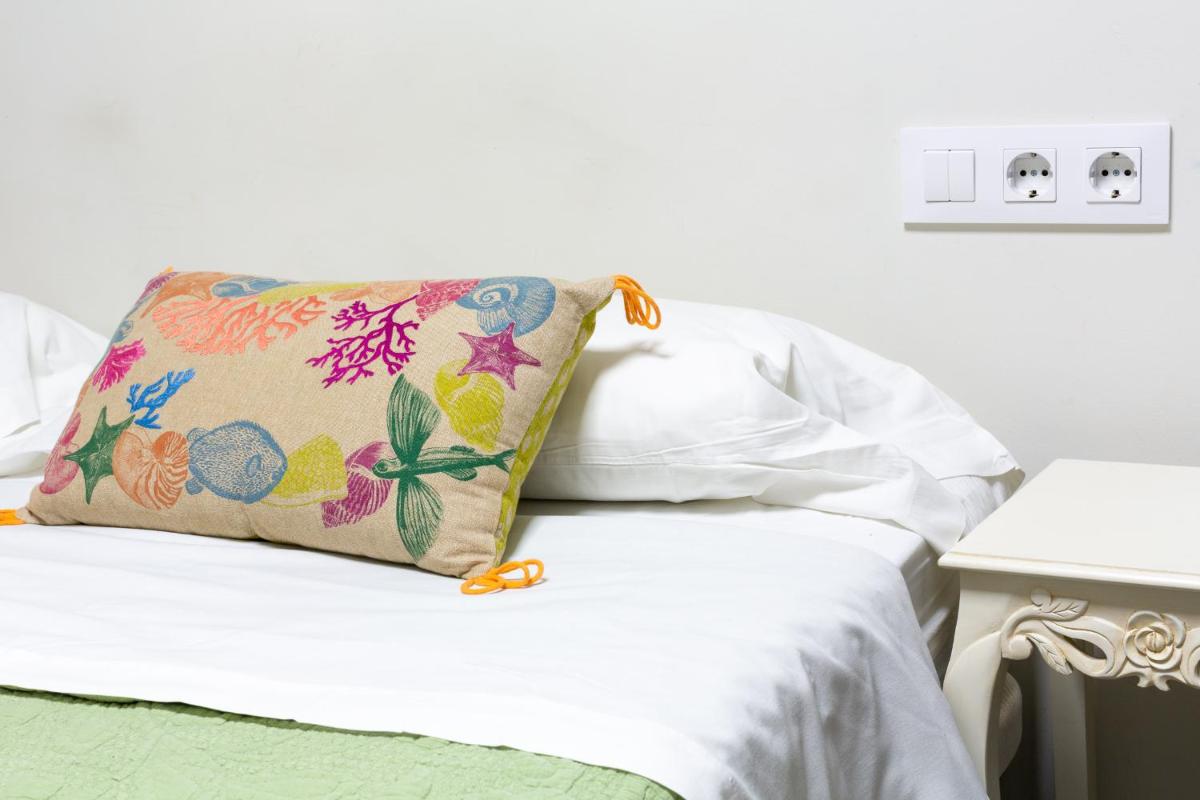 Double Room with Private Bathroom photo 1