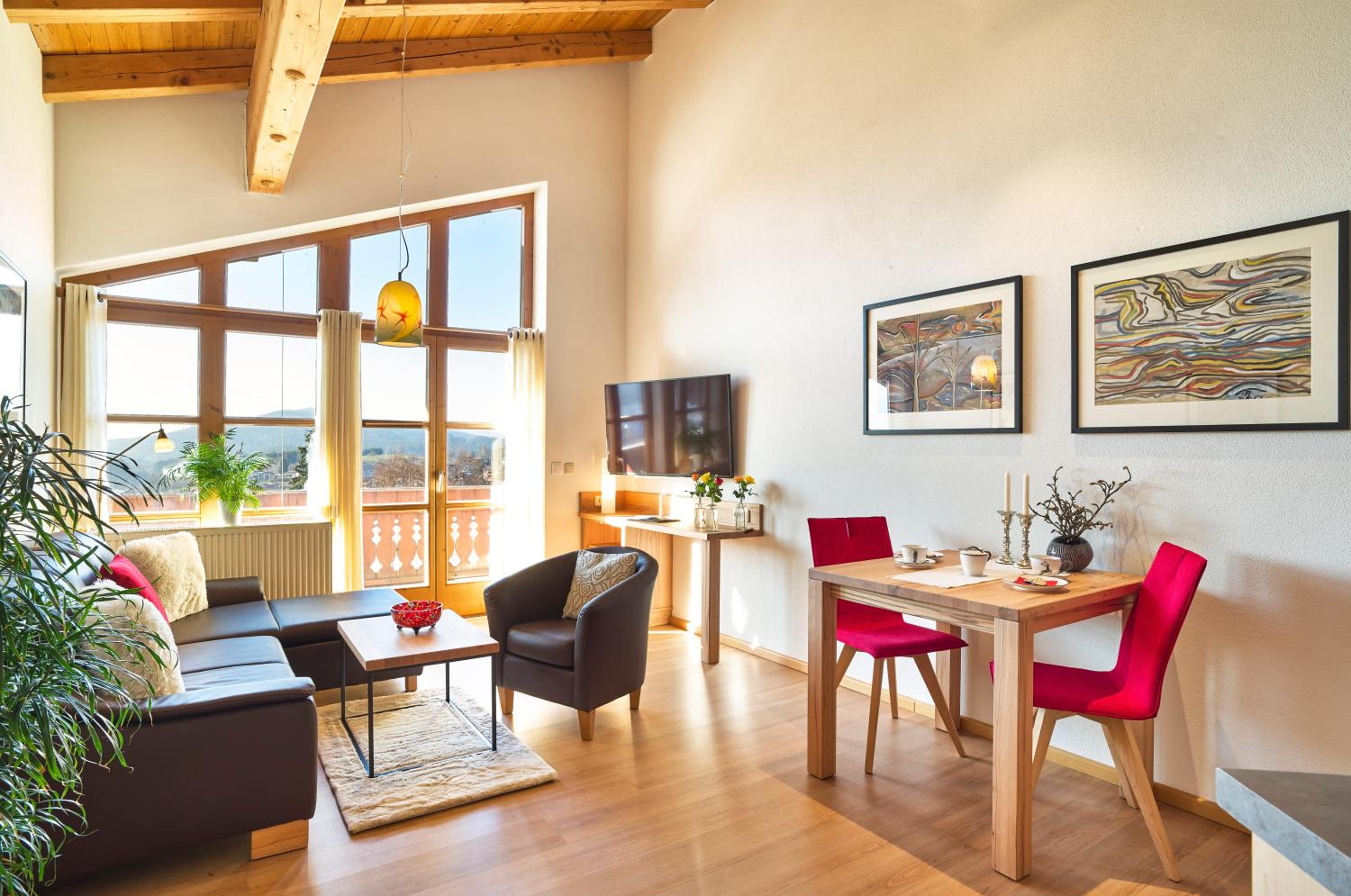 One-Bedroom Apartment with Balcony photo 1