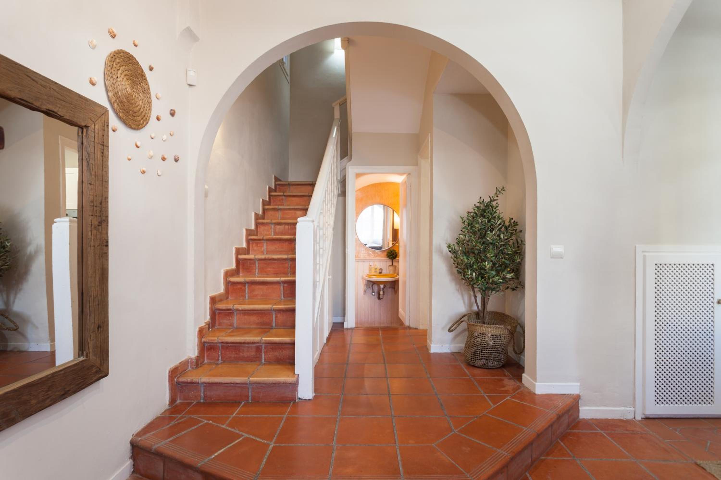 Three-Bedroom House - Photo 9