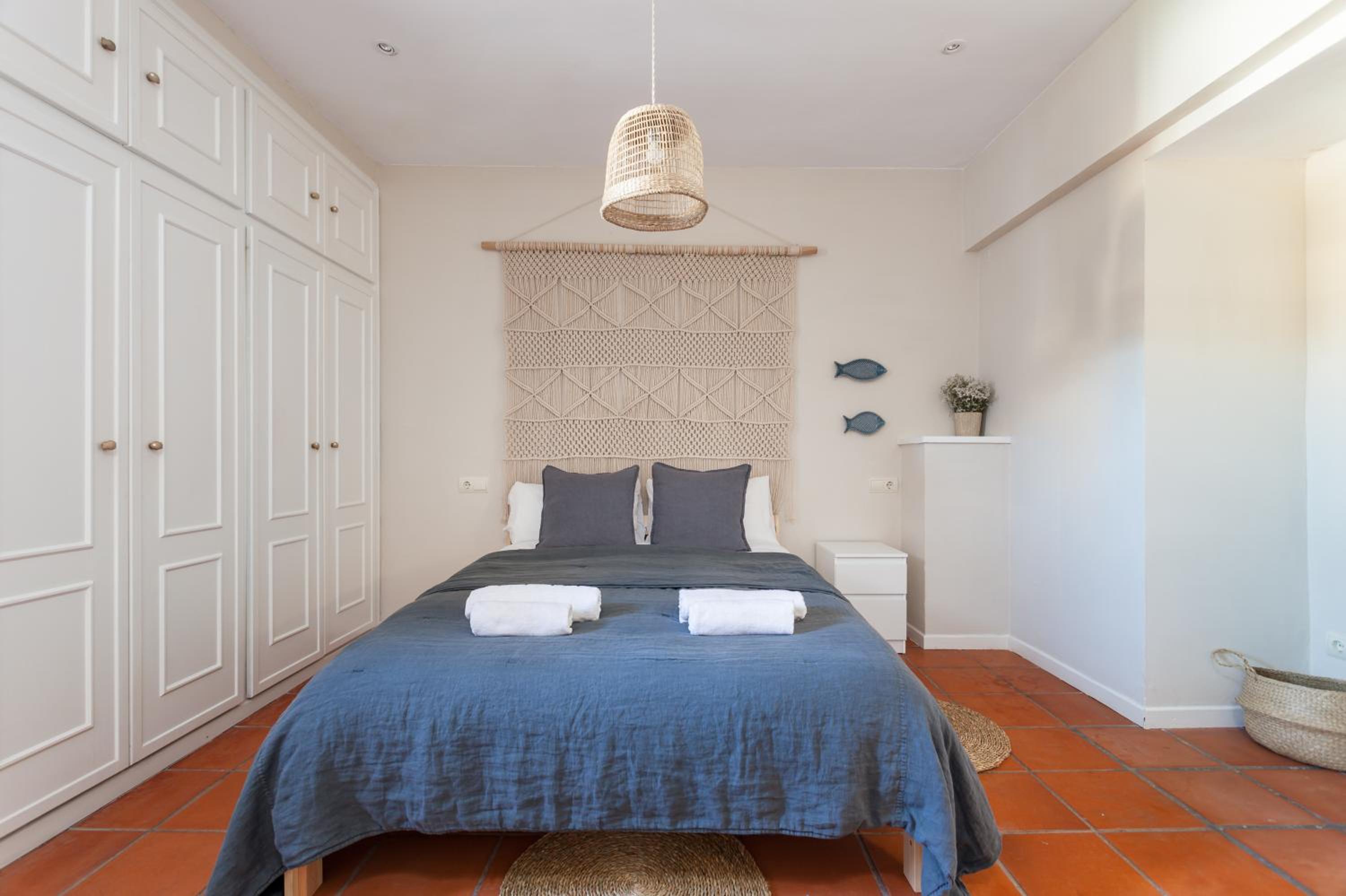 Three-Bedroom House - Photo 5