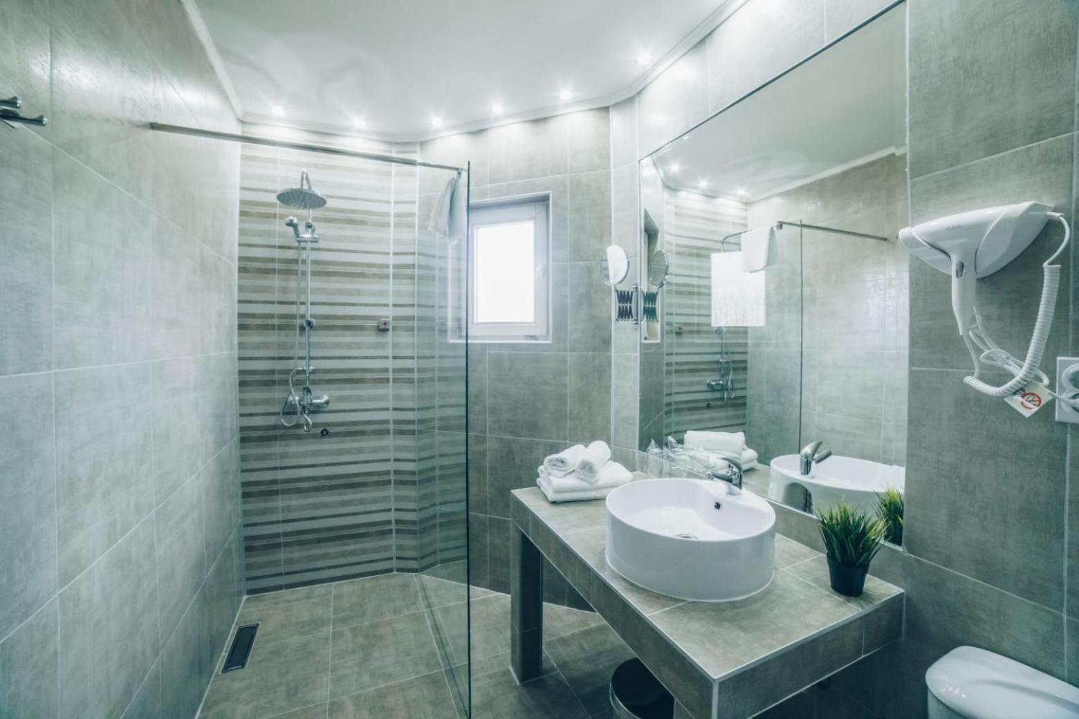 Triple Room with Terrace photo 1