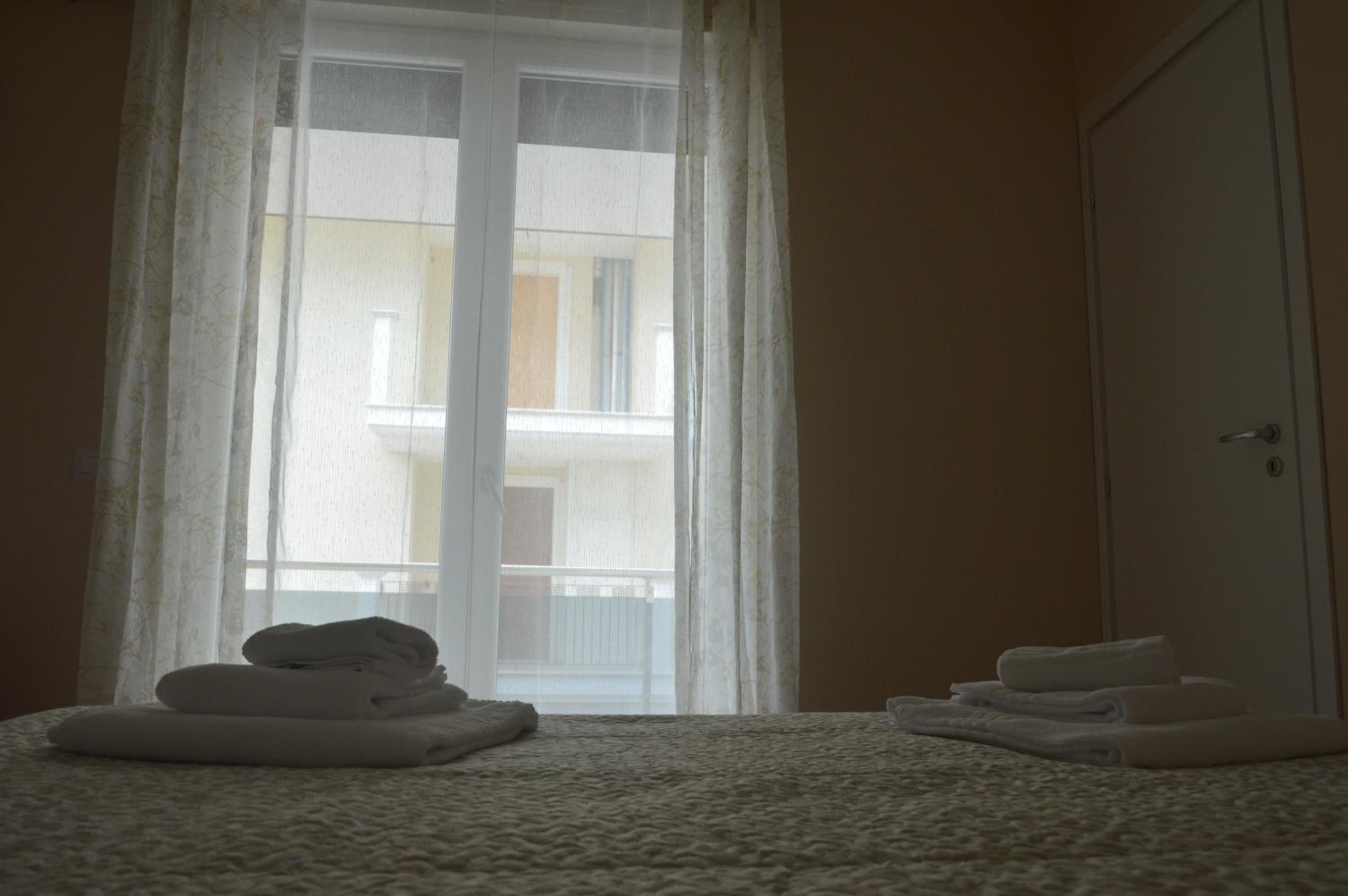 Deluxe Double Room with Balcony - Photo 1