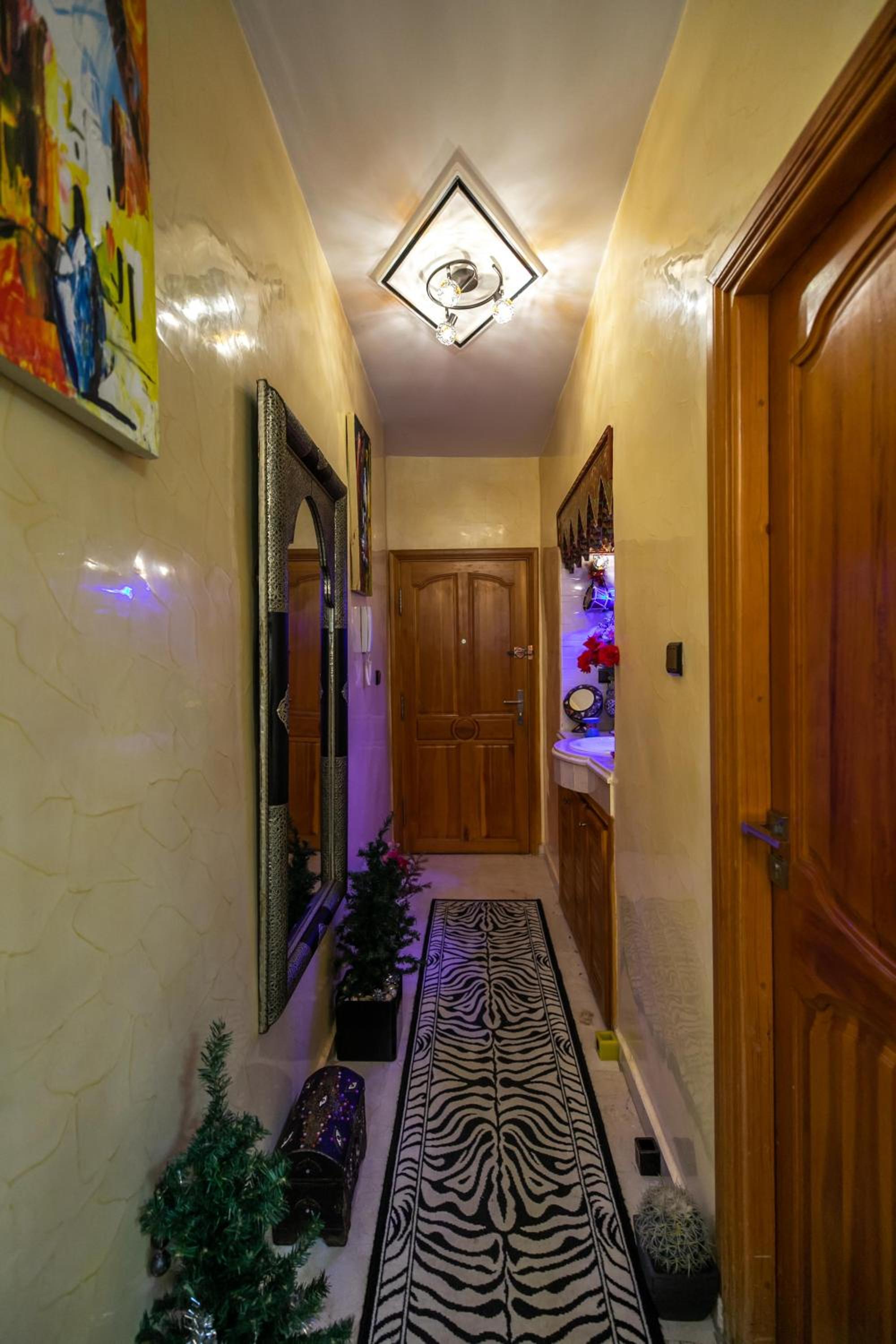 Apartment with Balcony - Photo 41