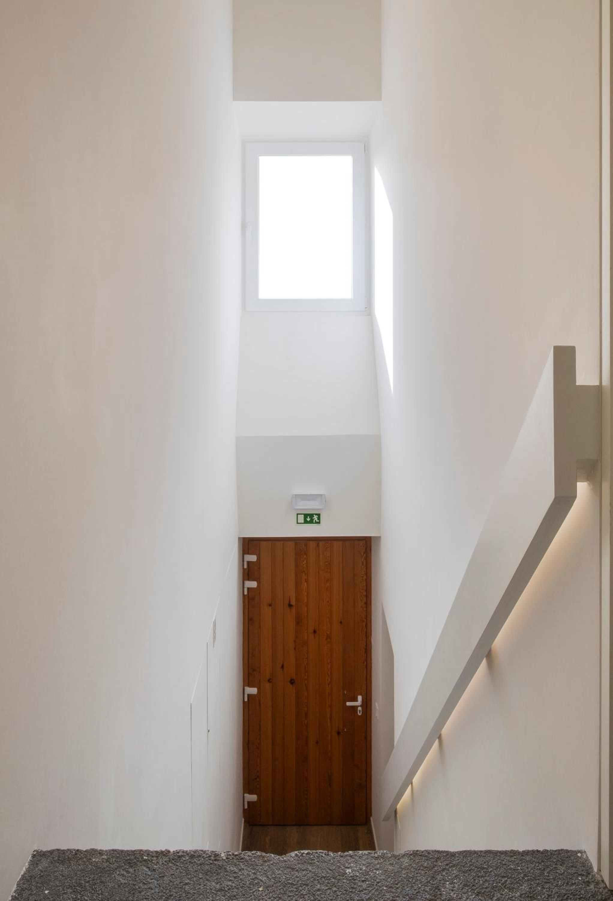 Two-Bedroom House - Photo 16