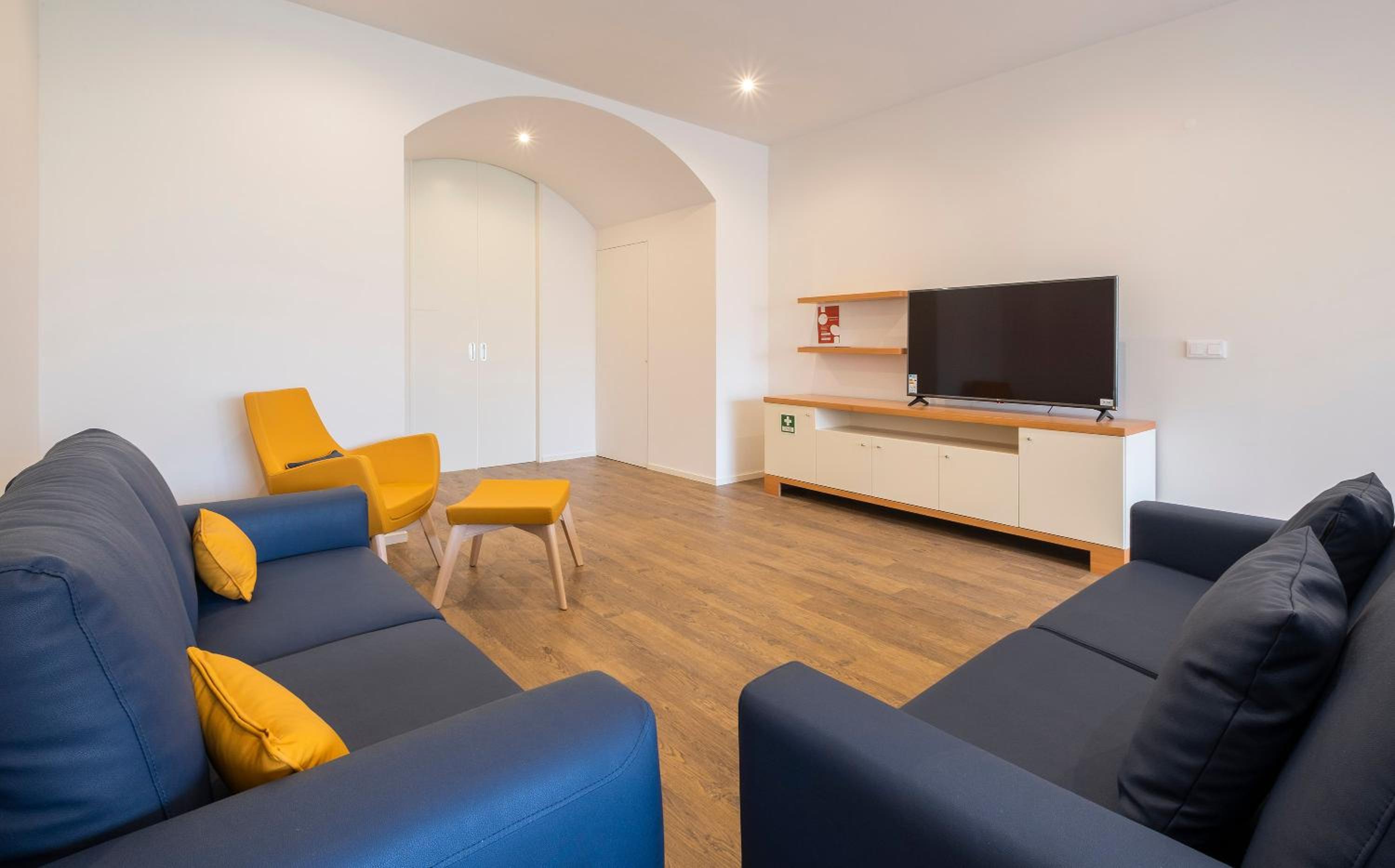 Two-Bedroom House - Photo 7