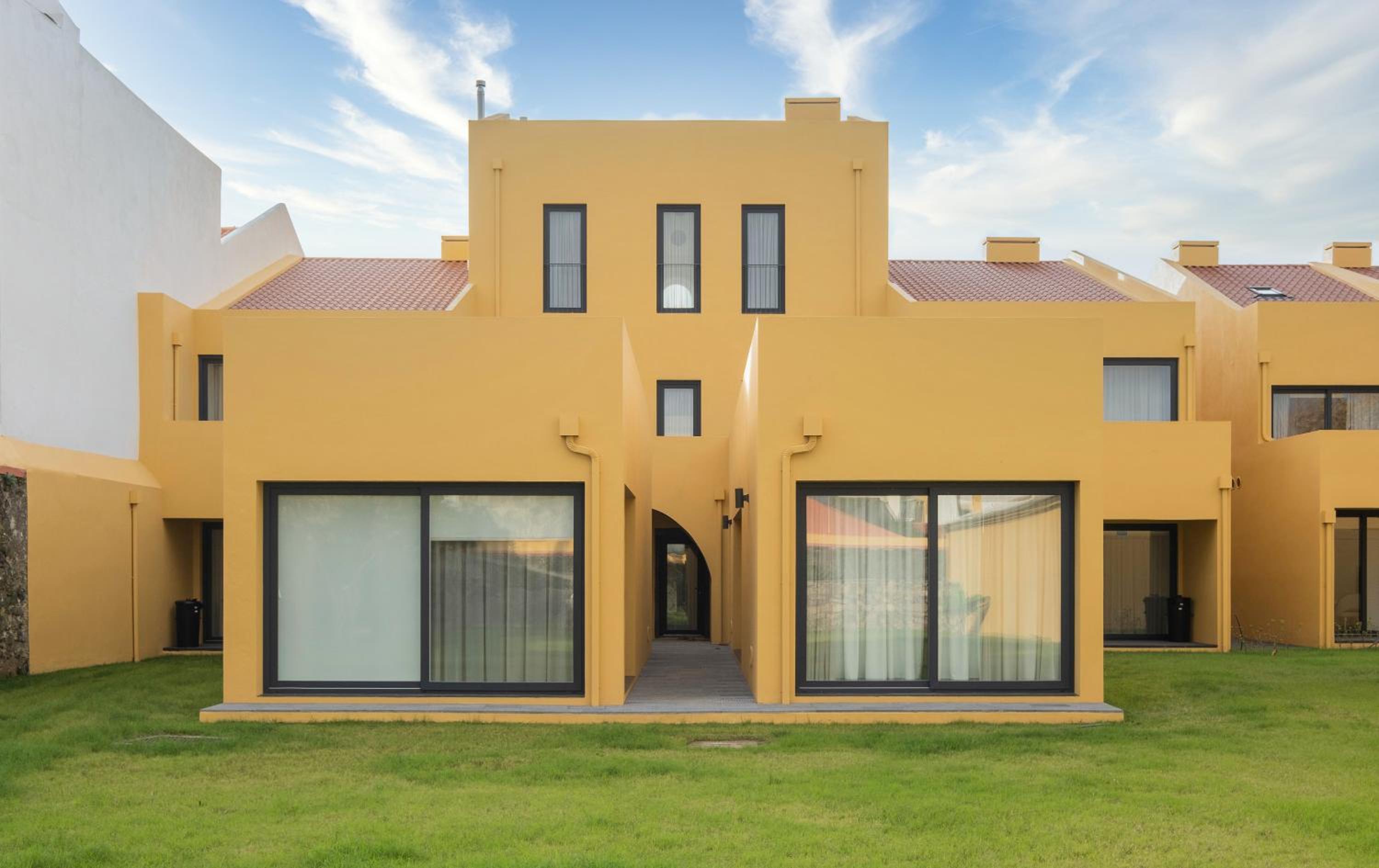 Two-Bedroom House - Photo 3