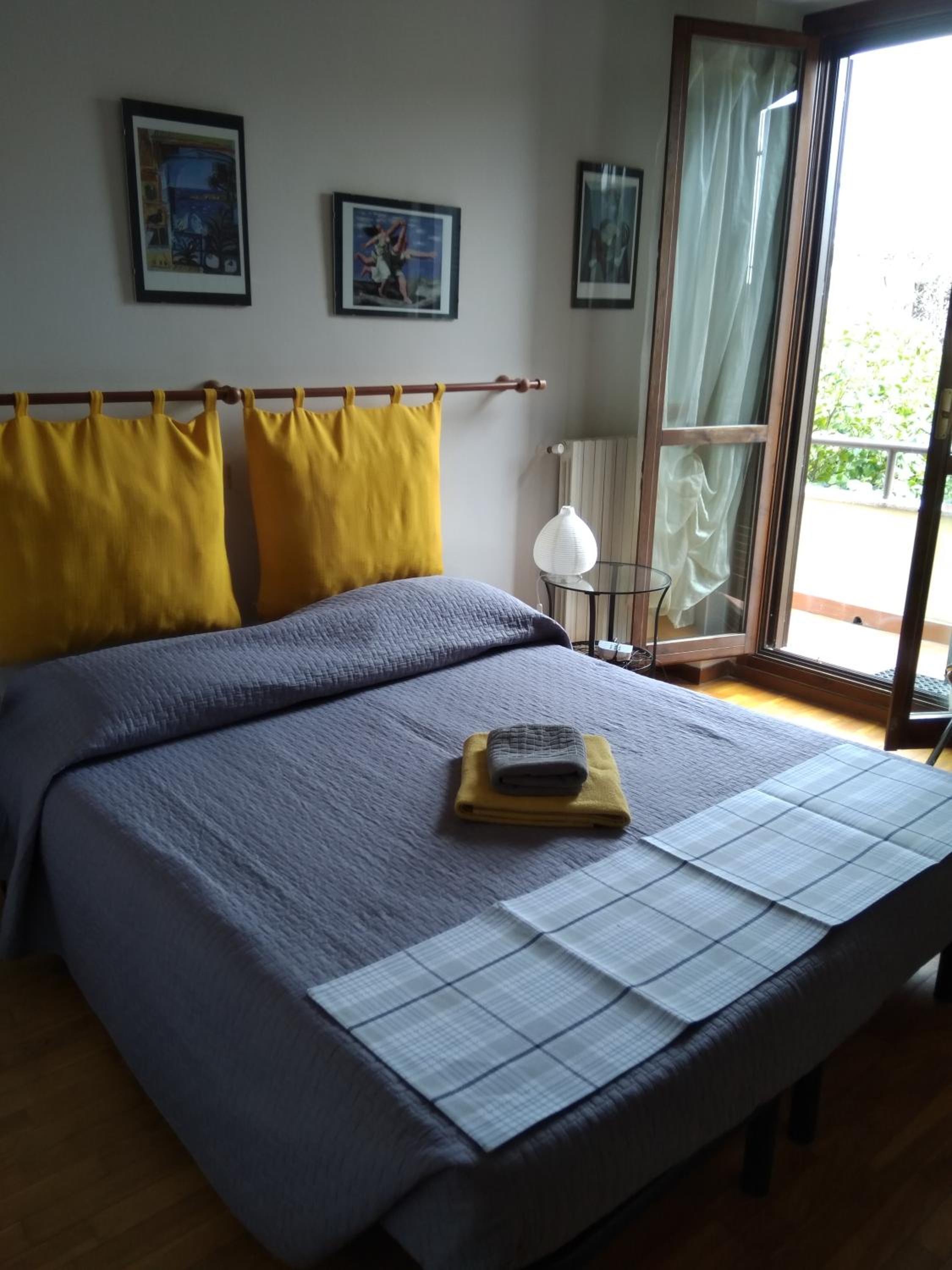 Double Or Twin Room With Shared Bathroom photo 1