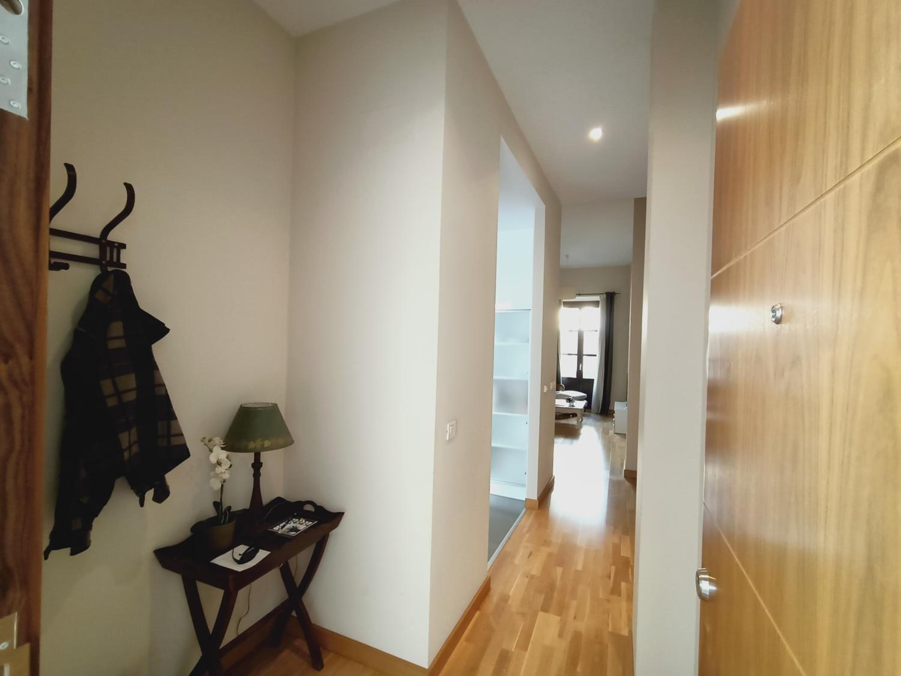 Two-Bedroom Apartment - Photo 7