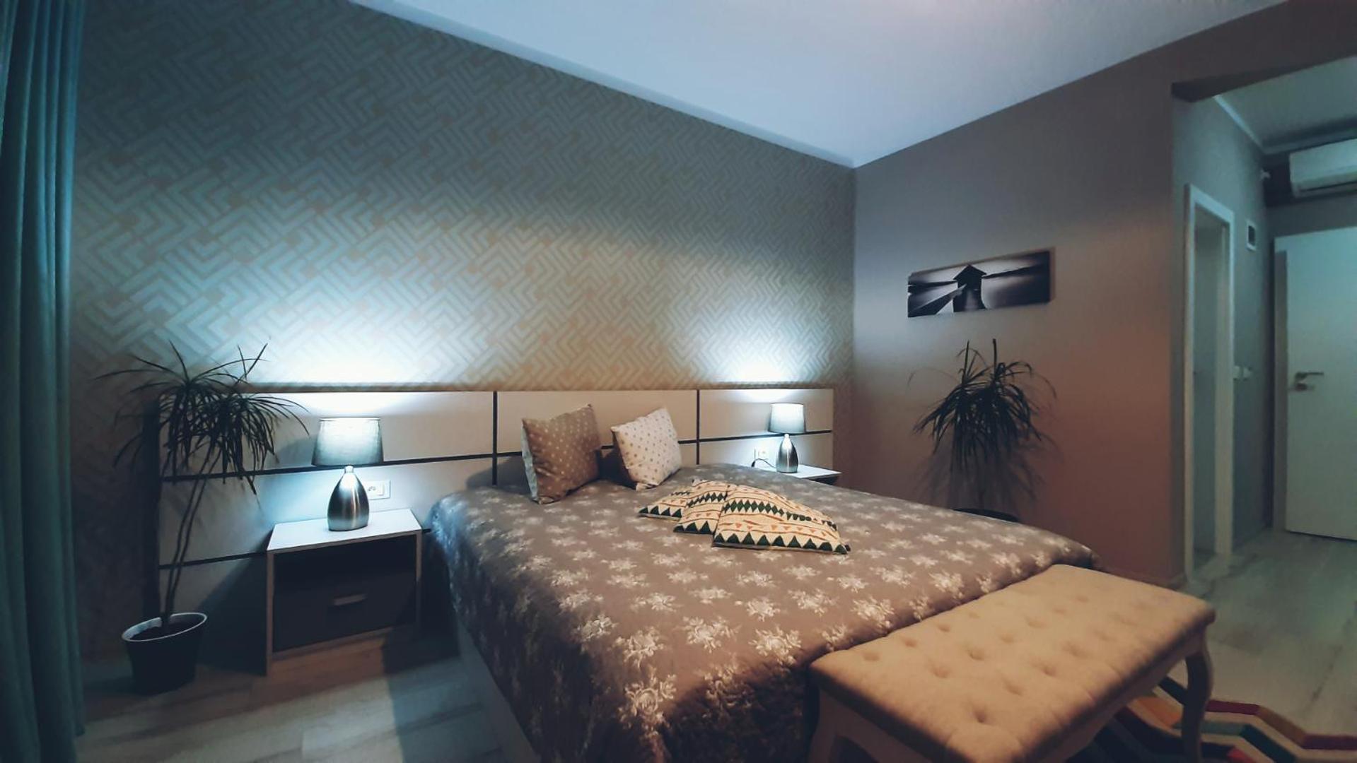 Deluxe Double Room (2 Adults + 1 Child)