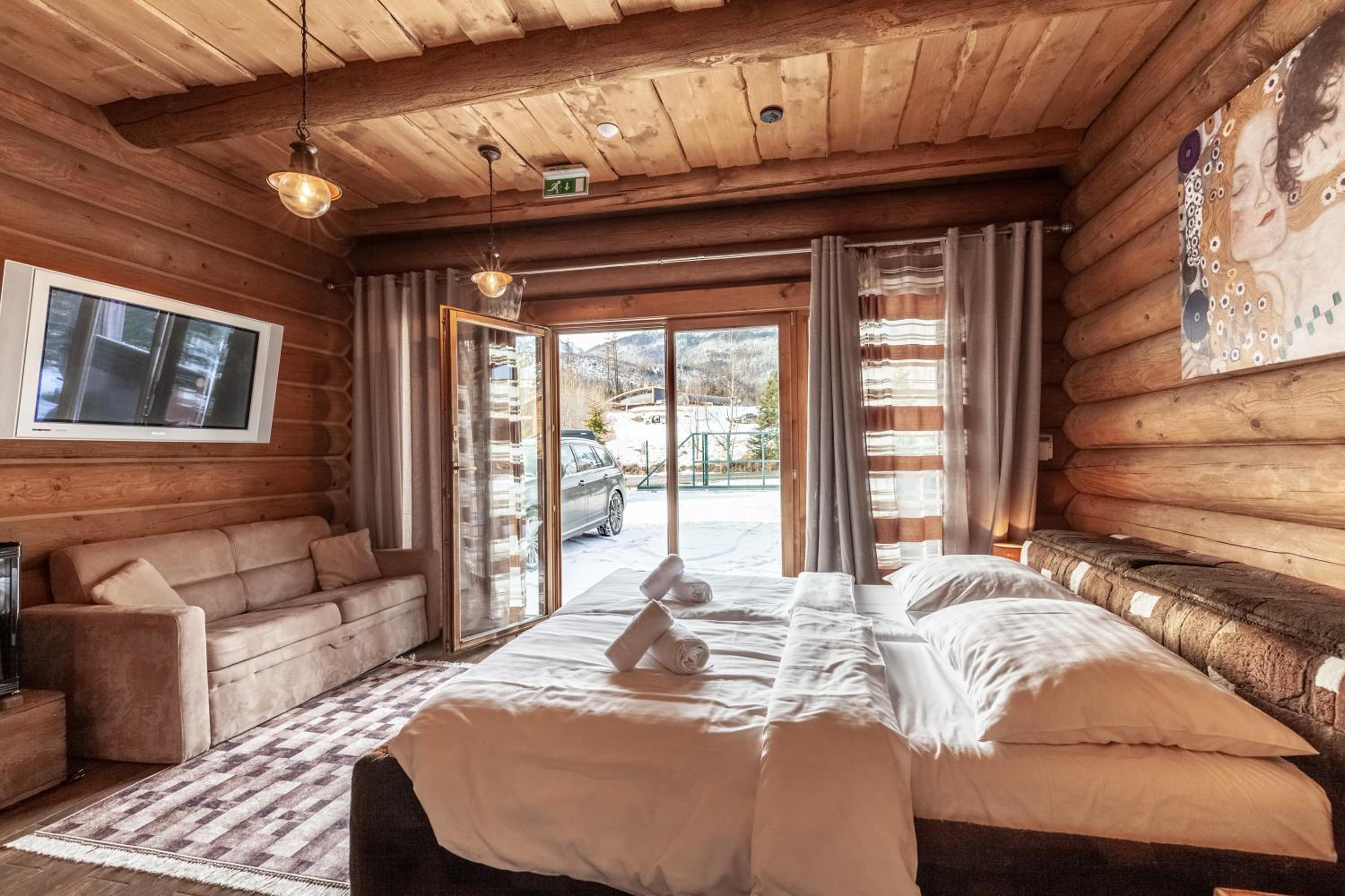 Double Room - Photo 2