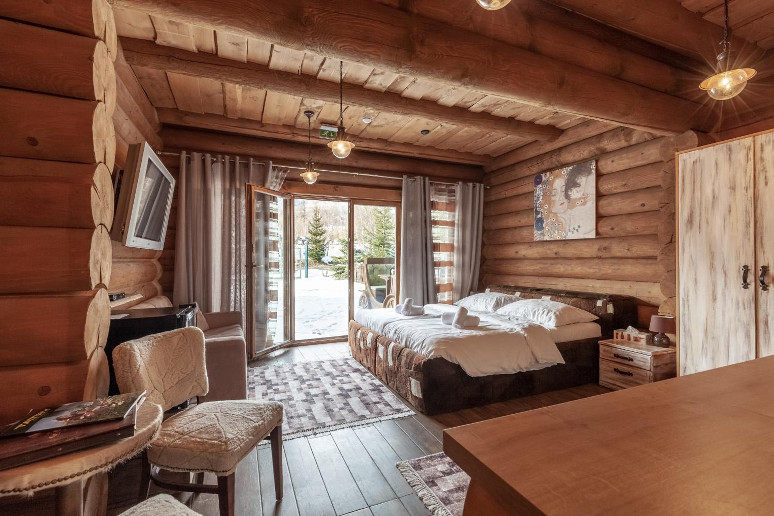 Double Room - Photo 14