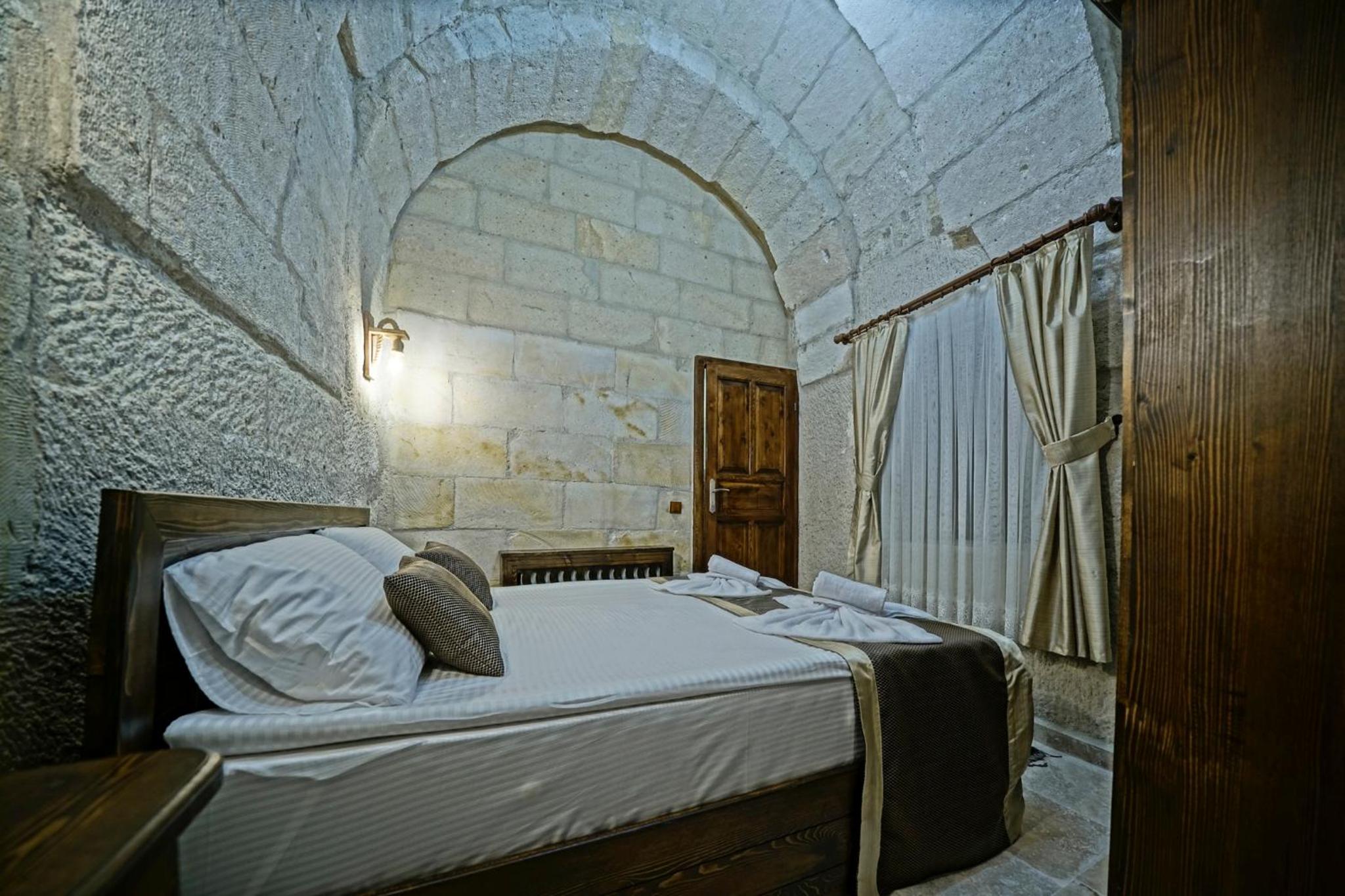 Standard Double Room - Photo 6