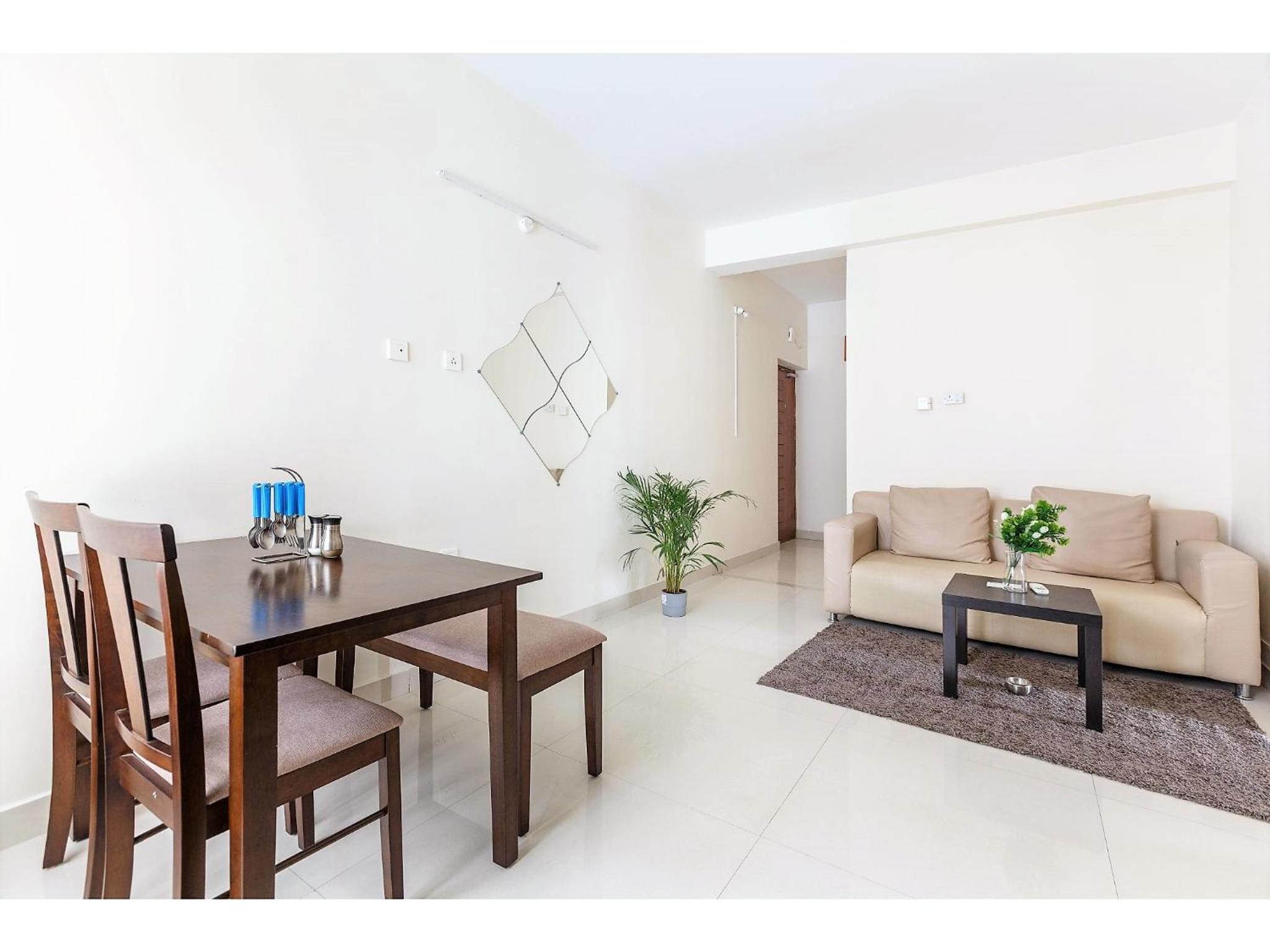 Standard One-Bedroom Apartment - Photo 9