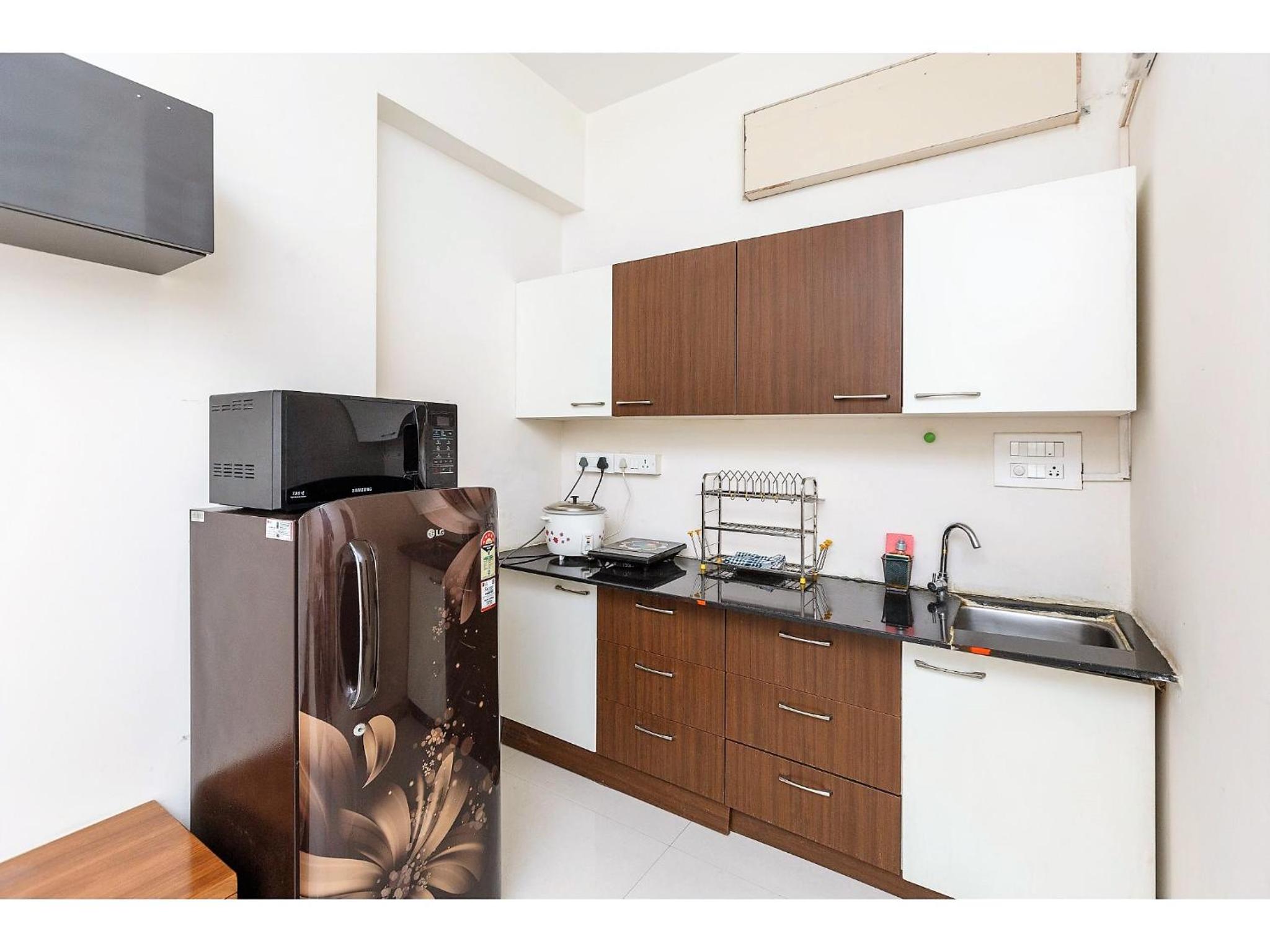 Standard Studio - Photo 11