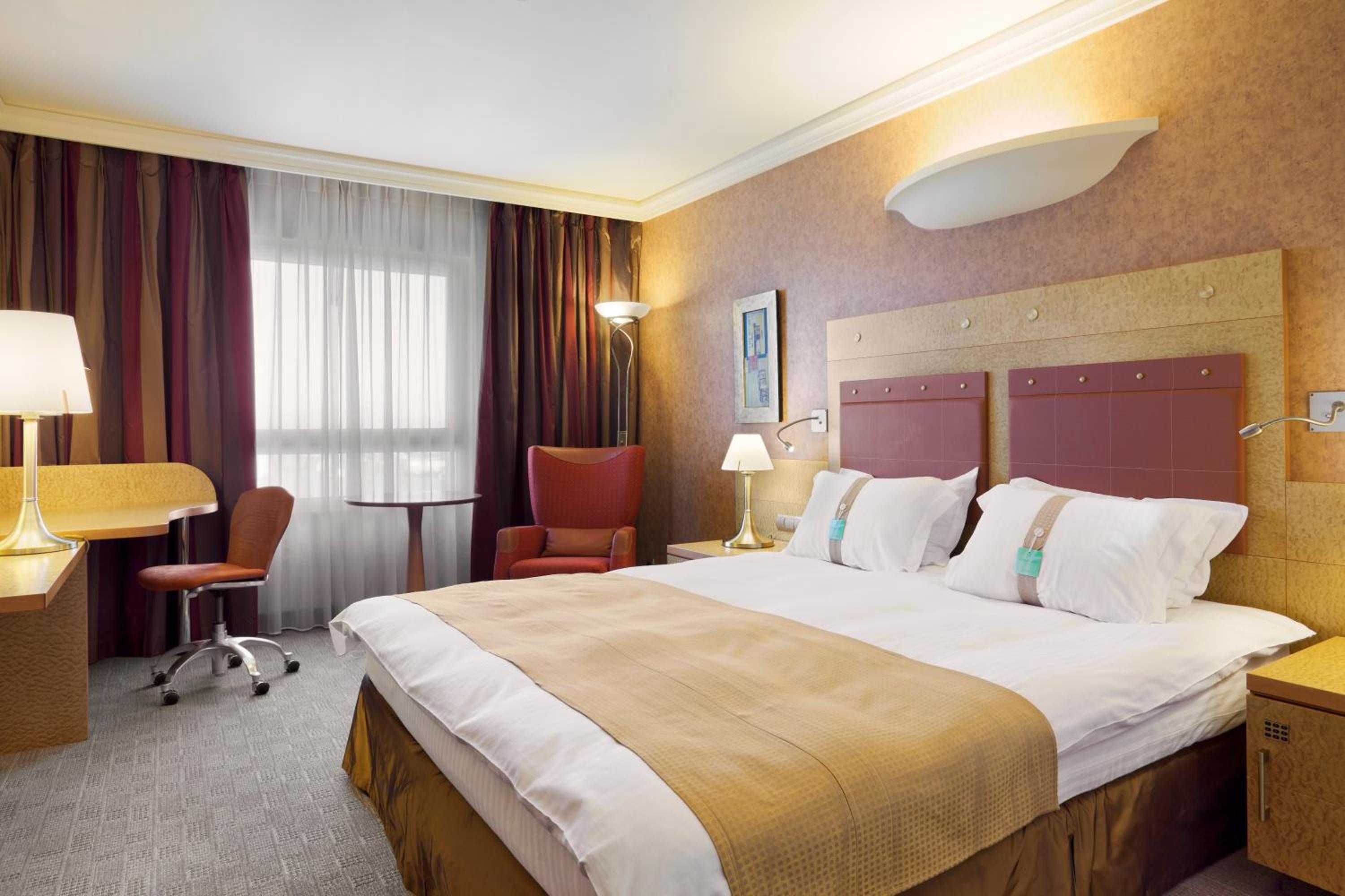 Executive King Room