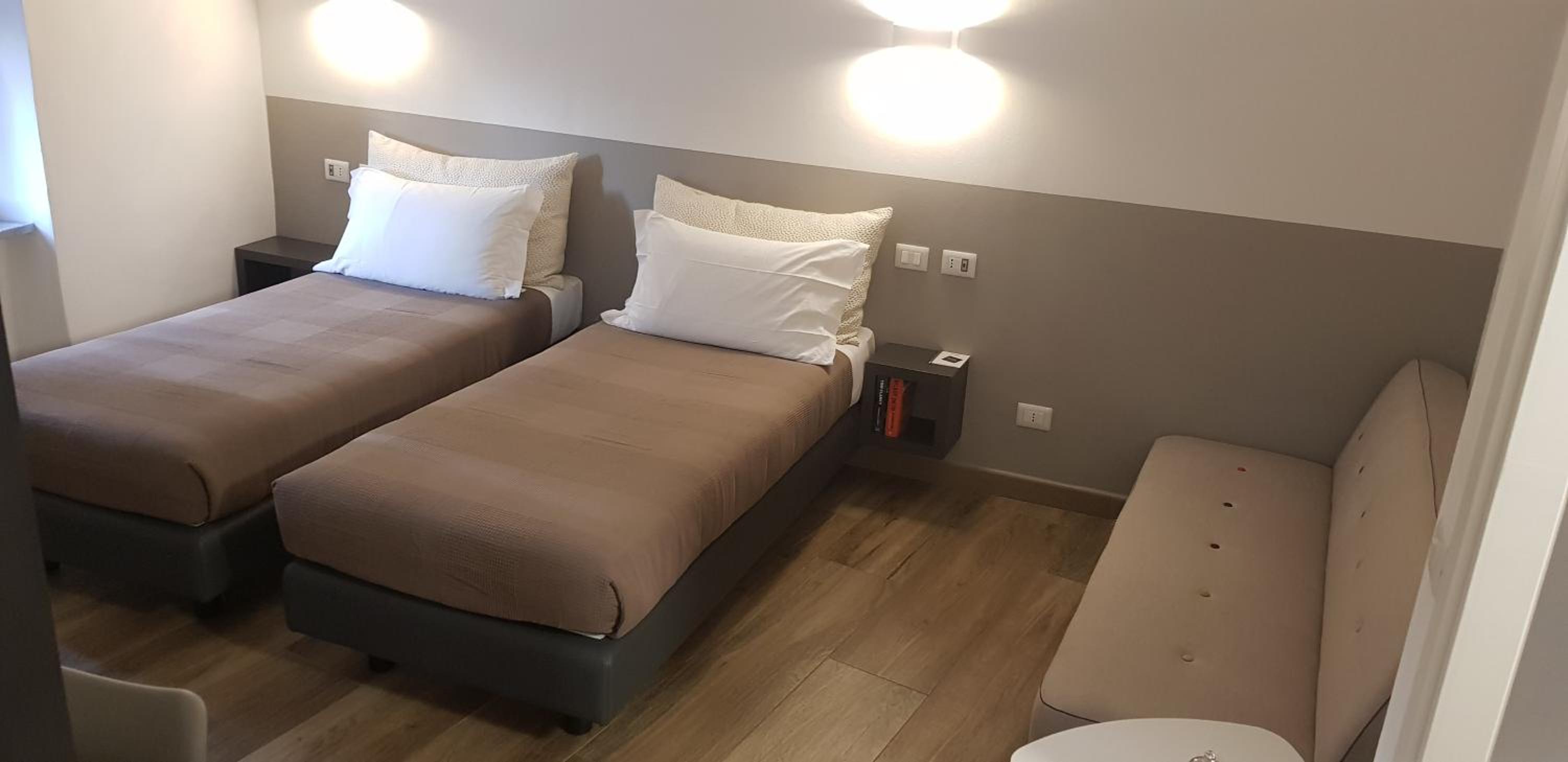 Superior Double or Twin Room - Photo 20