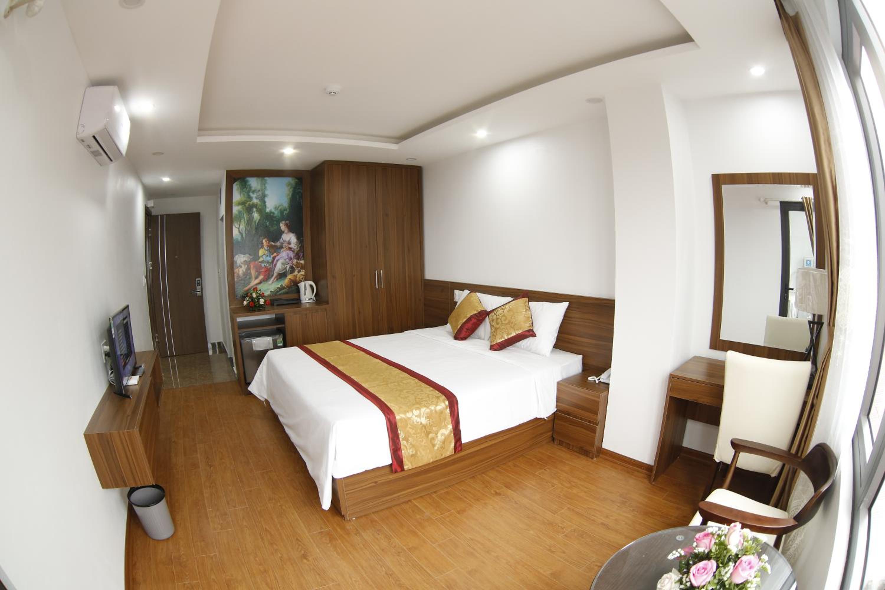 Large Double Room photo 3