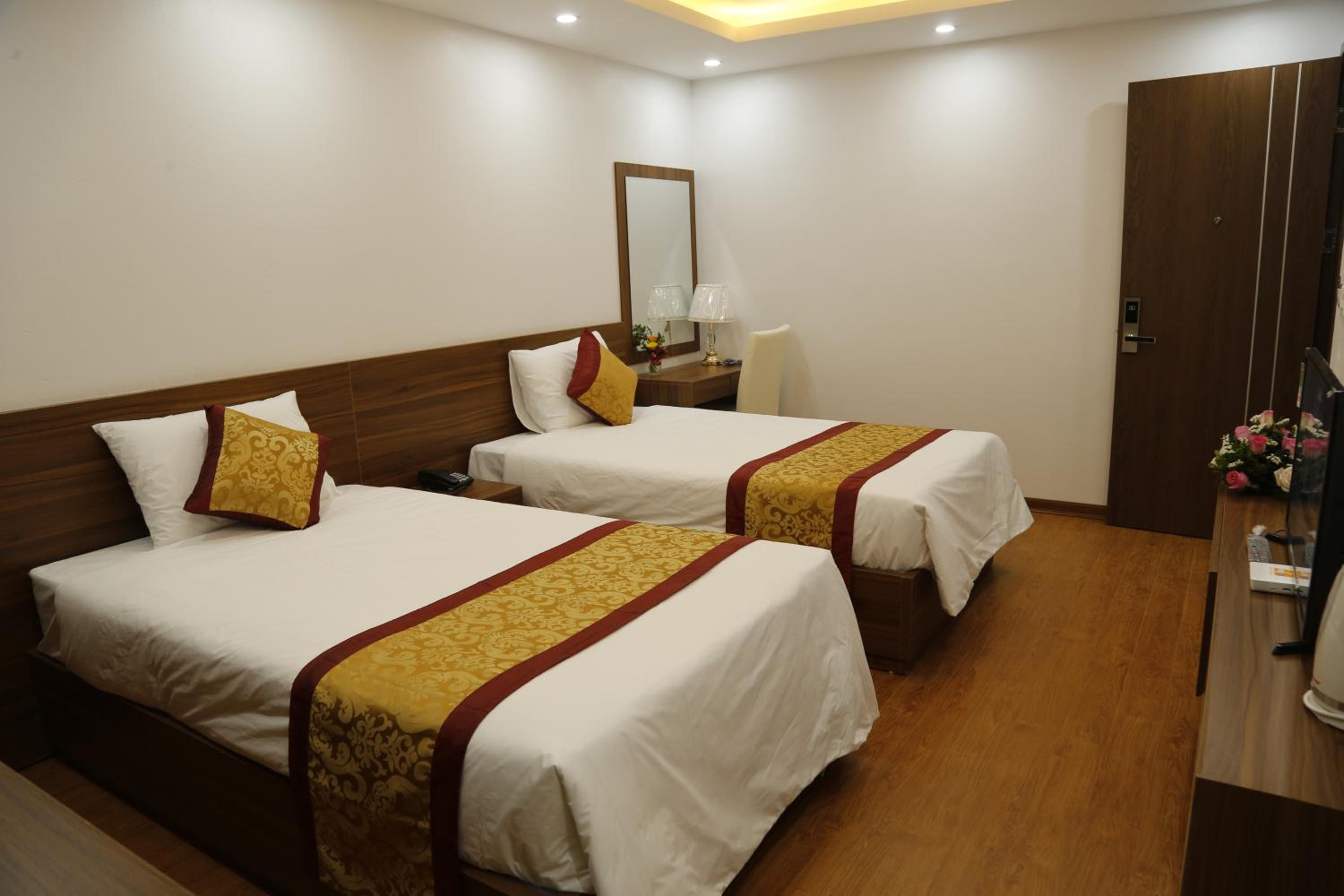 Twin Room - Photo 3