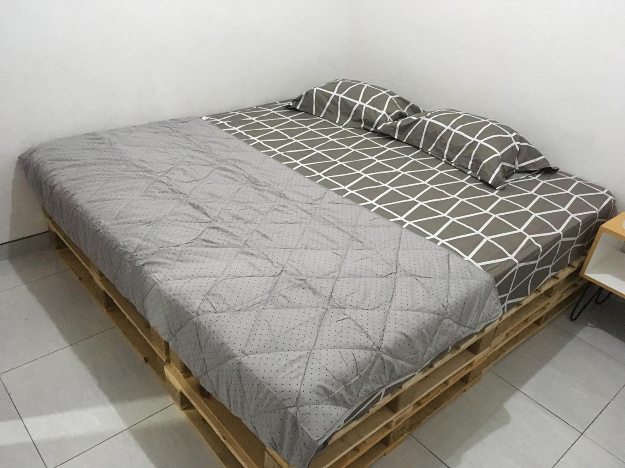 Two-Bedroom House - Photo 1