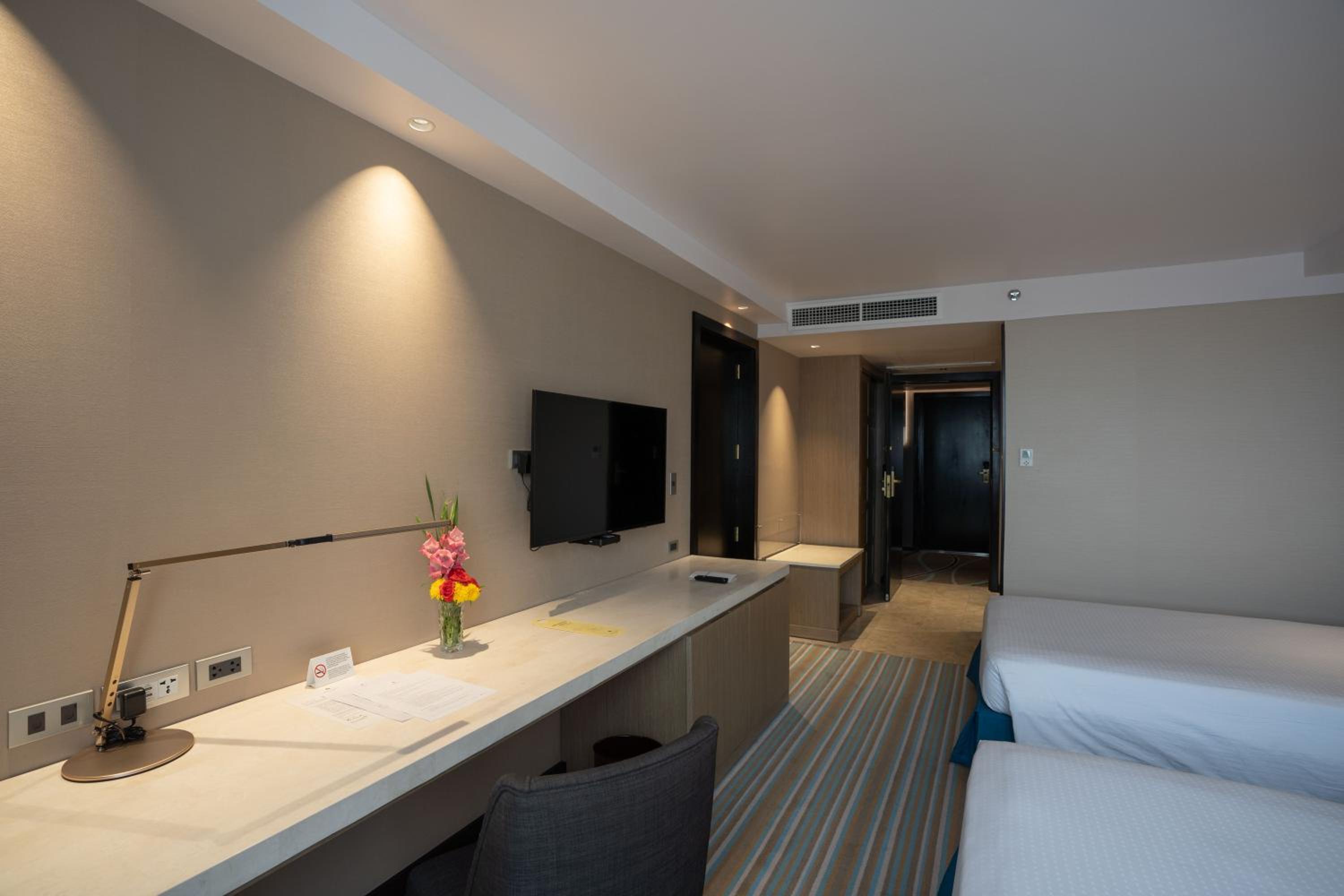 Premier Double or Twin Room with Mountain View Premier Double or Twin Room with Mountain View
