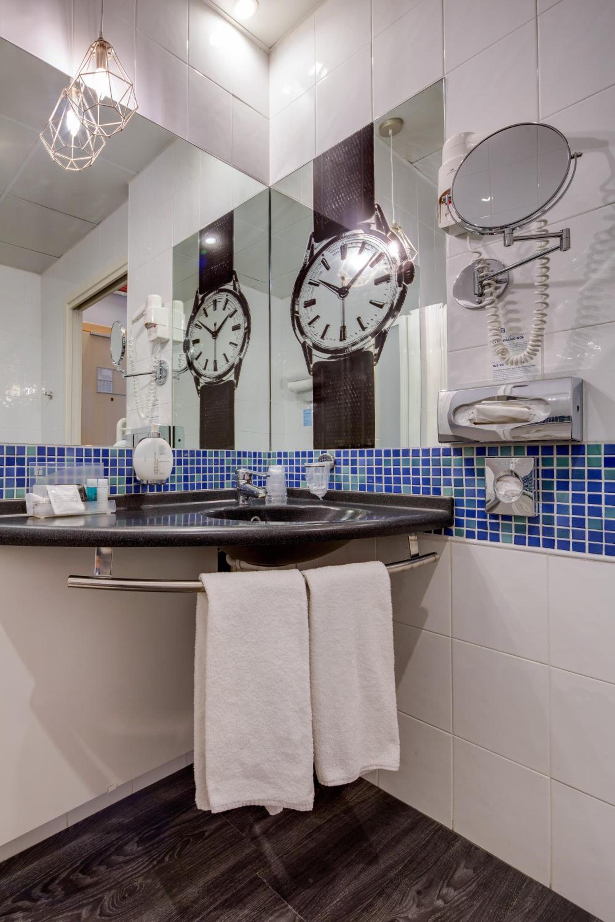 Standard Room - Photo 5