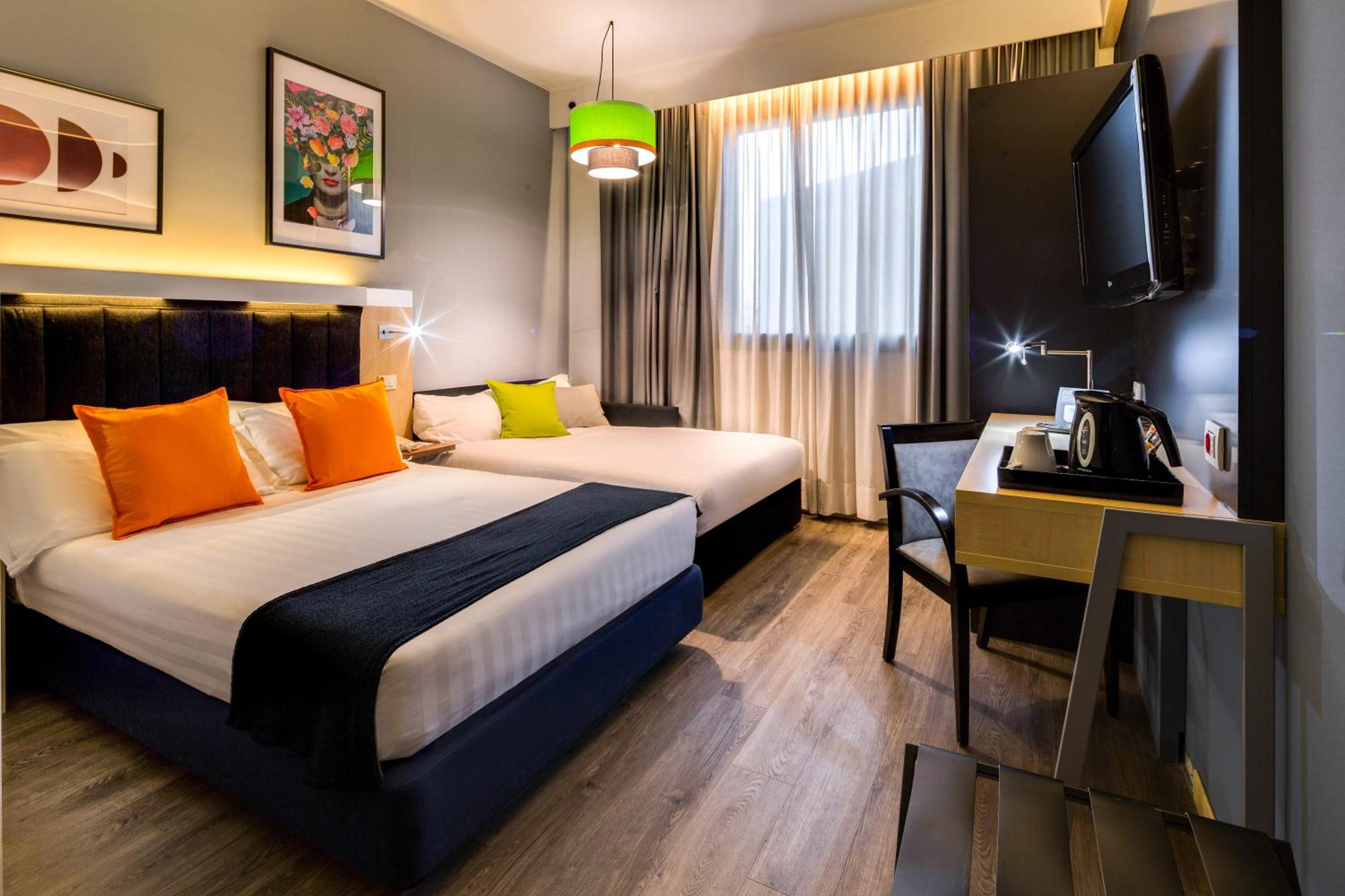 Standard Double Room with Single Sofa Bed - Photo 1